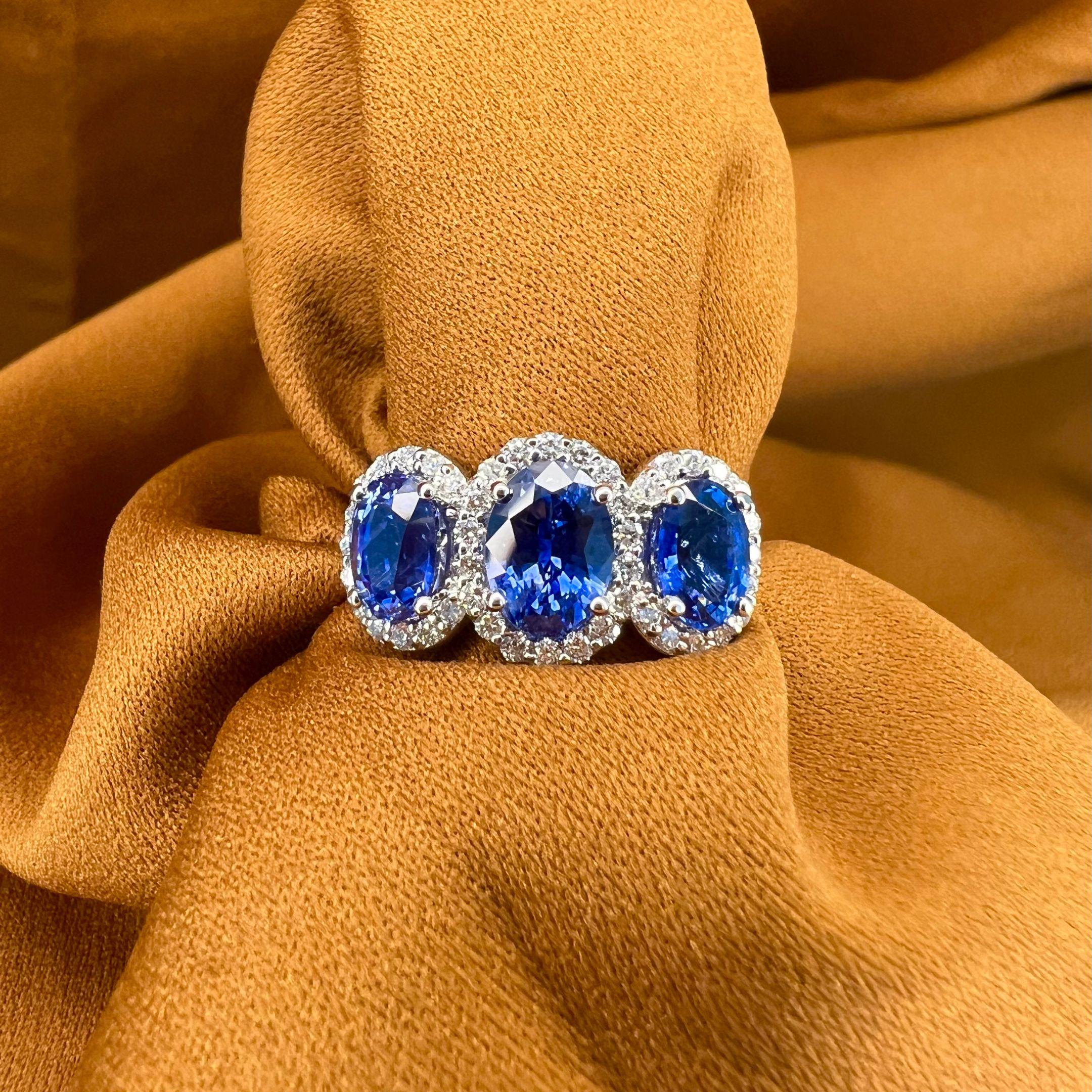 Sapphire Weight: 4.21 CTs
Measurements: 8x6/7x5 mm
Diamond Weight: 0.48 CTs
Metal: 18K White Gold 
Gold Weight: 5.46 gm
Ring Size: 7
Shape: Oval
Color: Blue
Hardness: 9
Birthstone: September
Product ID: MUR25317/Line 8