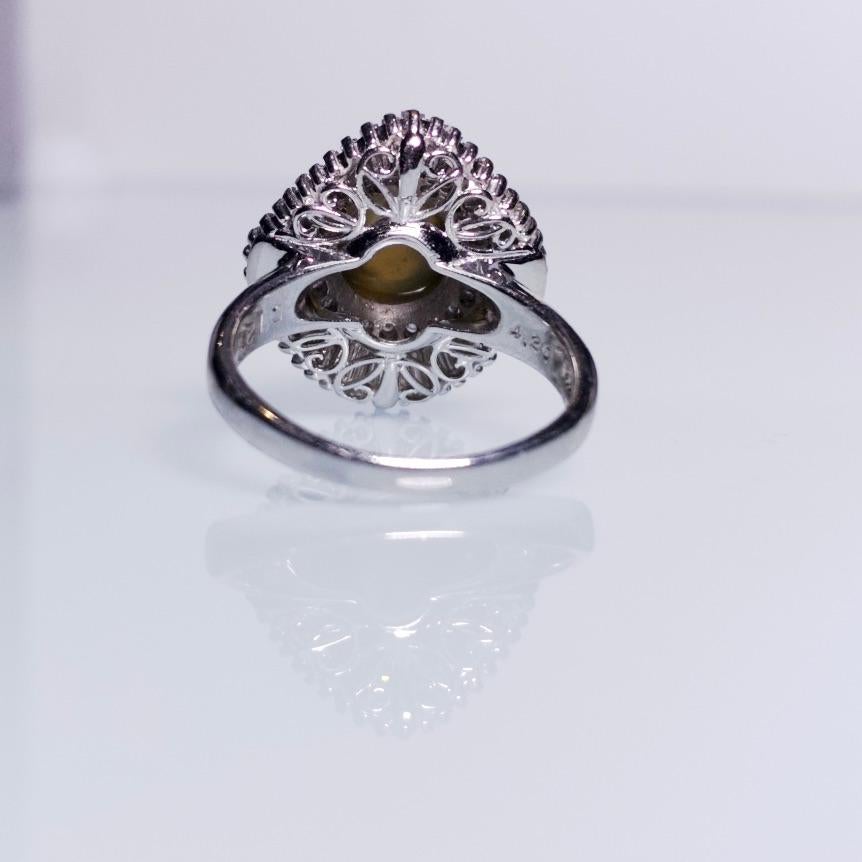 Art Deco Cat's Eye Chrysoberyl and Diamond Ring in Platinum 900 For Sale