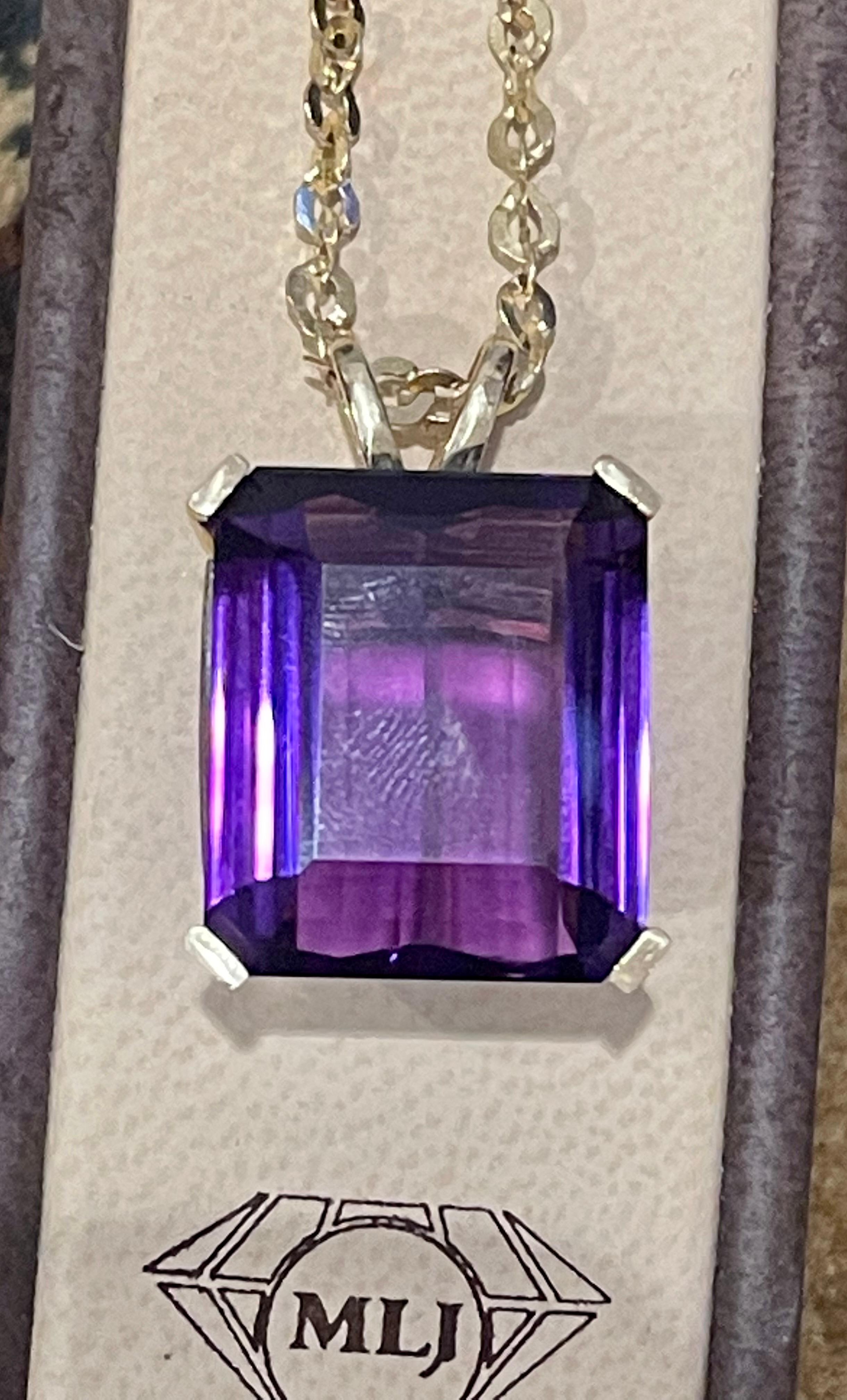 42 Ct Emerald Cut Amethyst Pendant /Necklace + 14 Kt Yellow Gold Chain Vintage 7