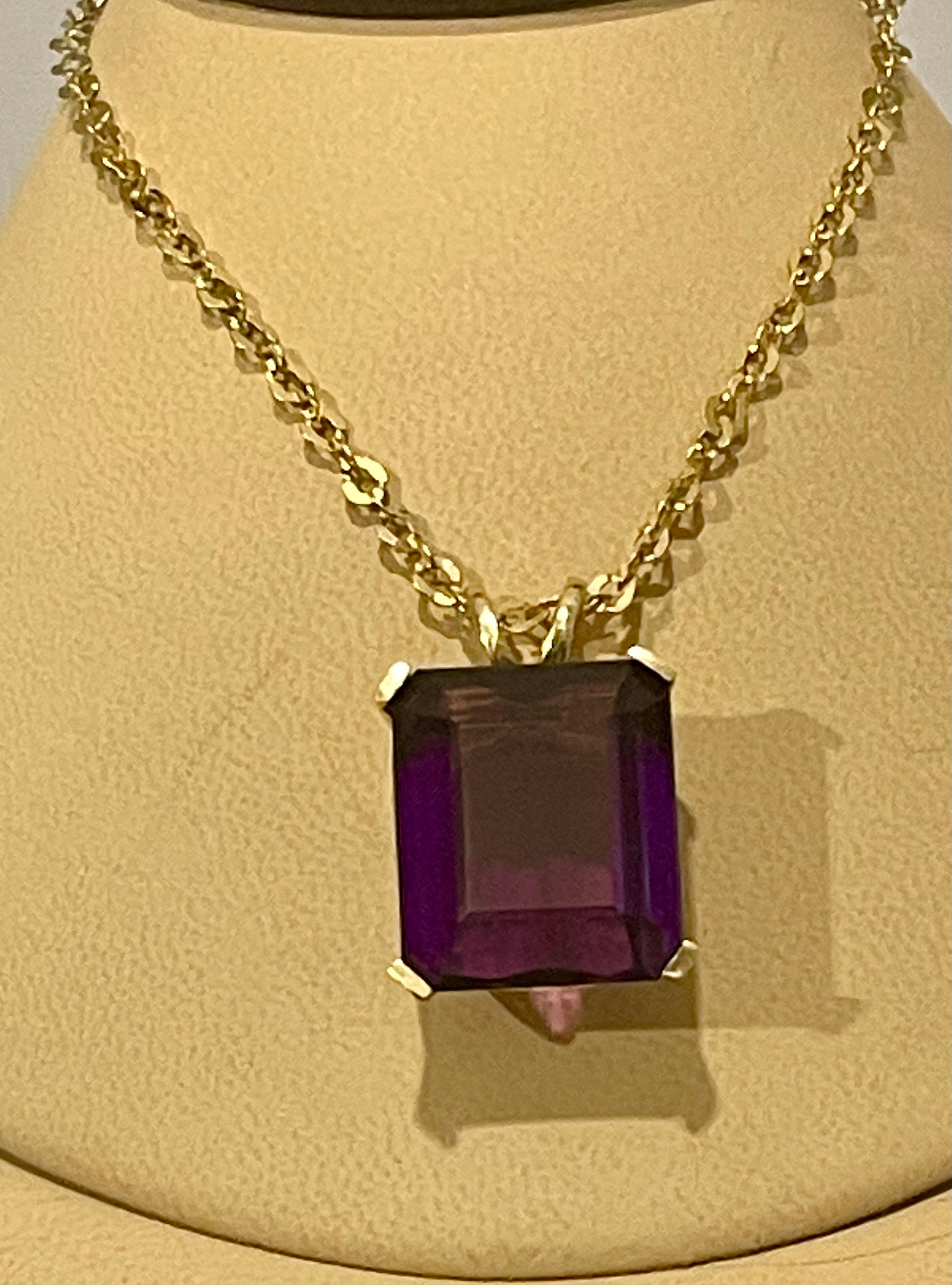42 Ct Emerald Cut Amethyst Pendant /Necklace + 14 Kt Yellow Gold Chain Vintage 8