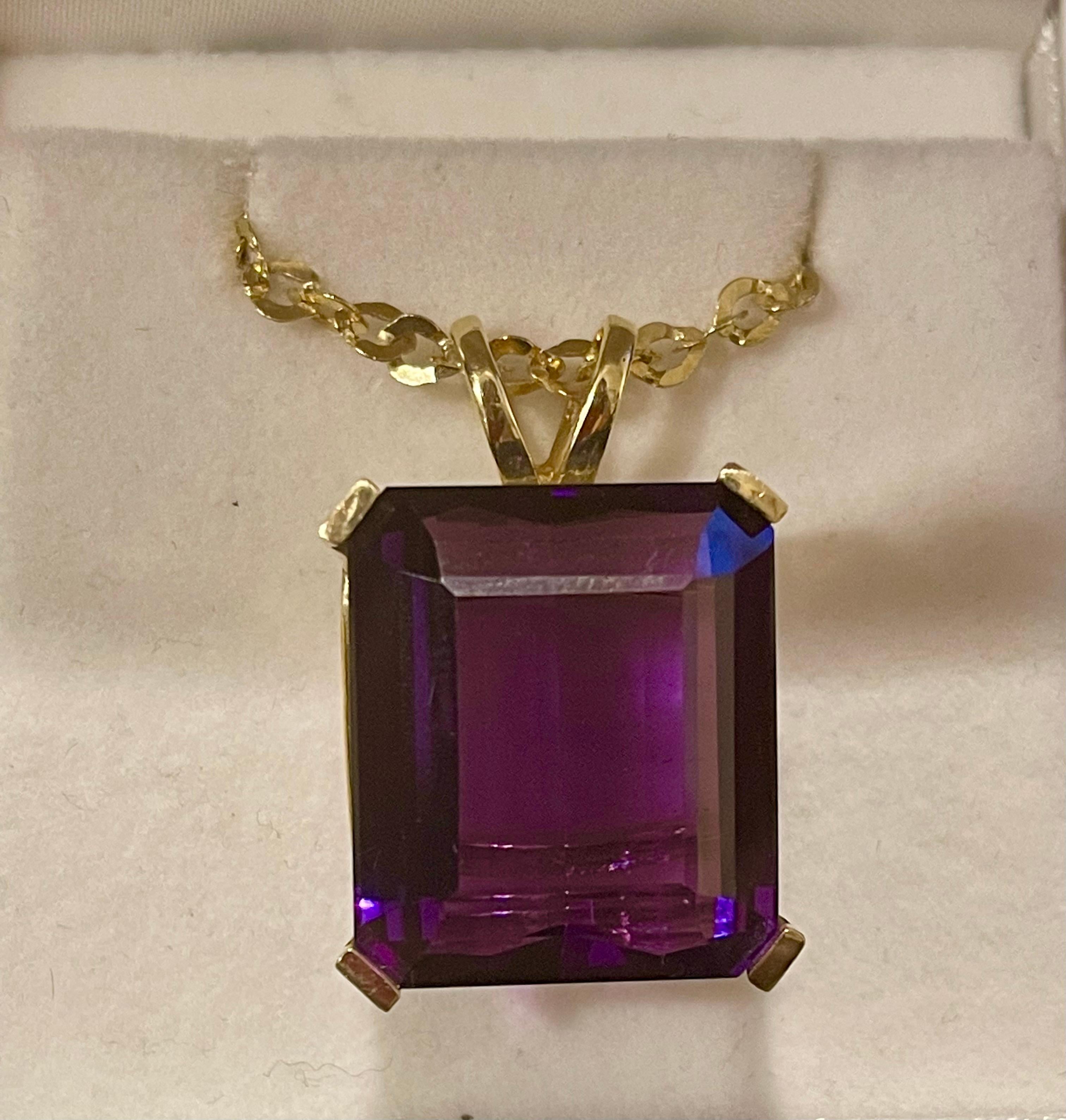 42 Ct Emerald Cut Amethyst Pendant /Necklace + 14 Kt Yellow Gold Chain Vintage 3
