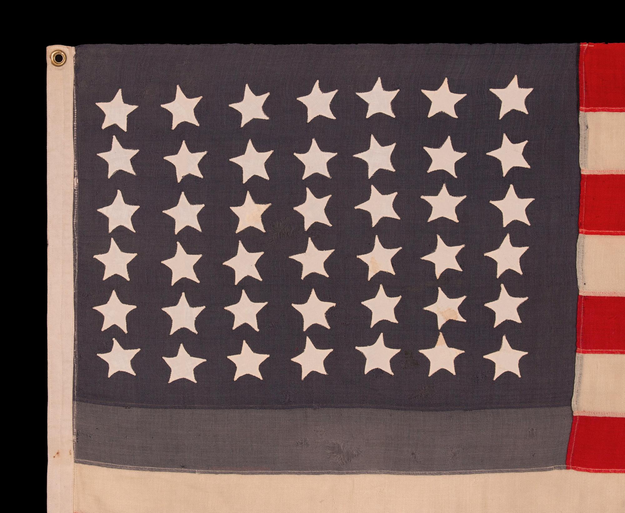 Américain 42 étoiles cousues à la main sur un drapeau américain ancien, vers 1889-1890 en vente