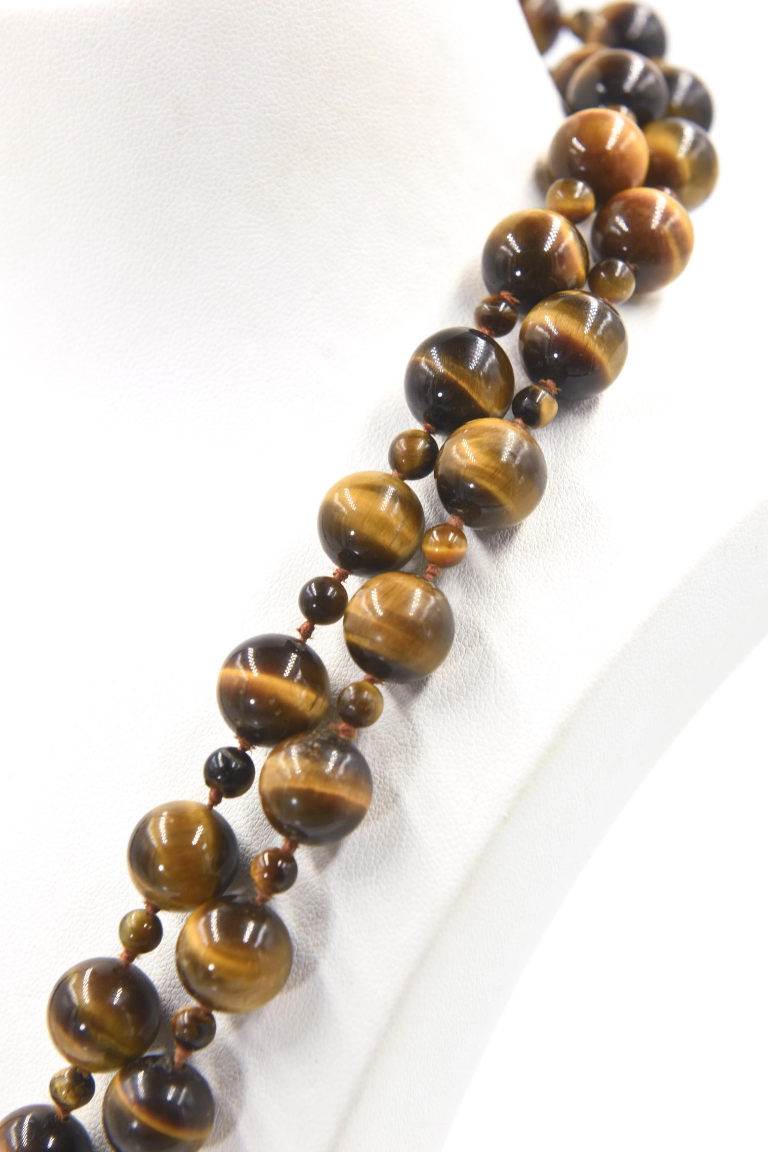 Tiger's Eye Bead Necklace In Good Condition In Miami Beach, FL