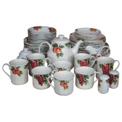 42-Pc Royal Doulton 1994 Everyday Vintage Grape Porcelain China Dinnerware Set
