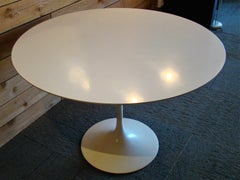 Round Tulip Table Designed by Eero Saarinen for Knoll International, USA