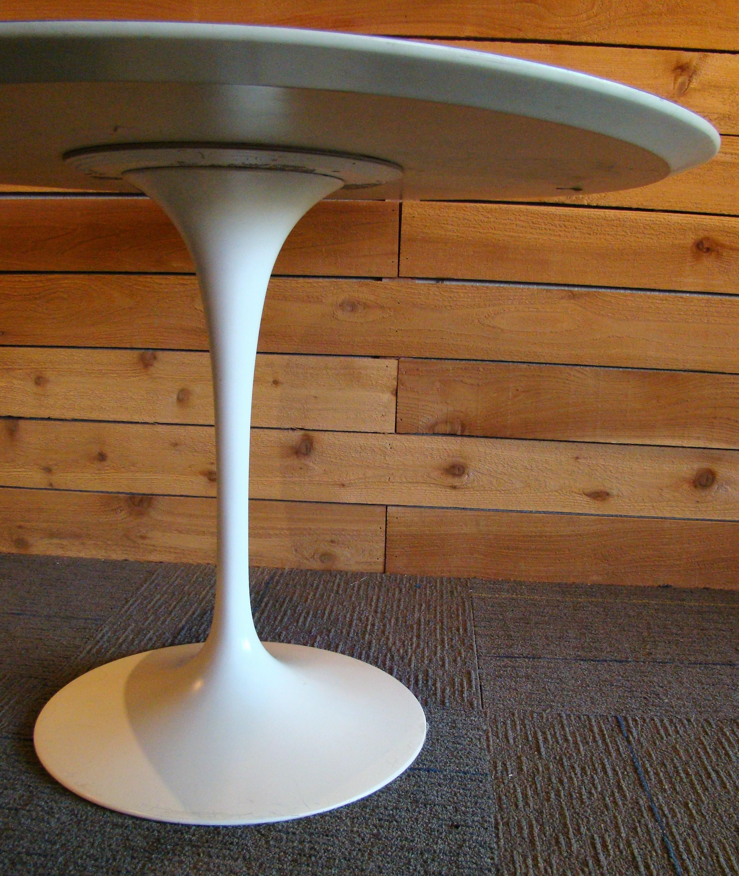20th Century Round Tulip Table Designed by Eero Saarinen for Knoll International, USA