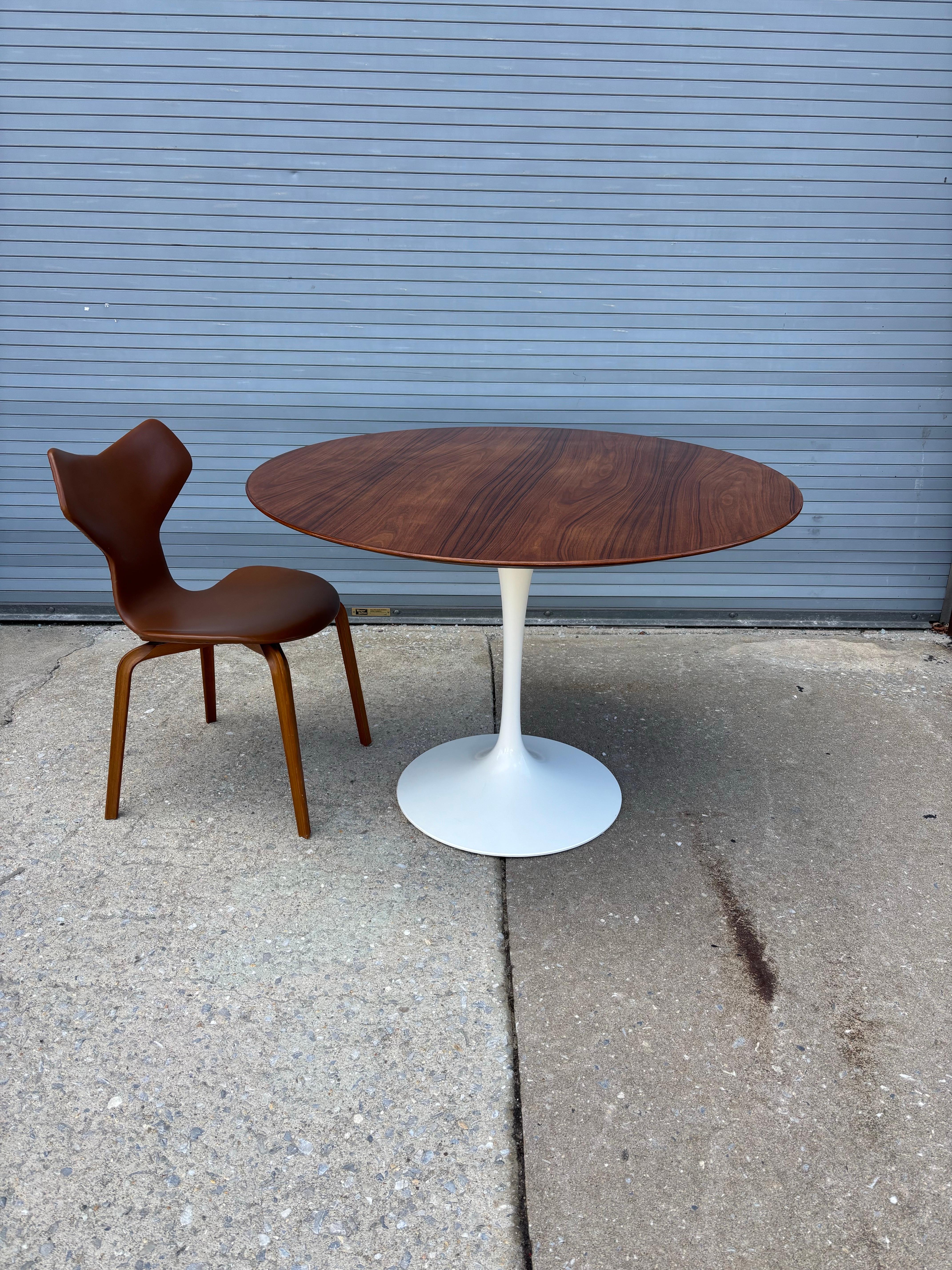 42” Saarinen for Knoll Tulip Dining Table 1