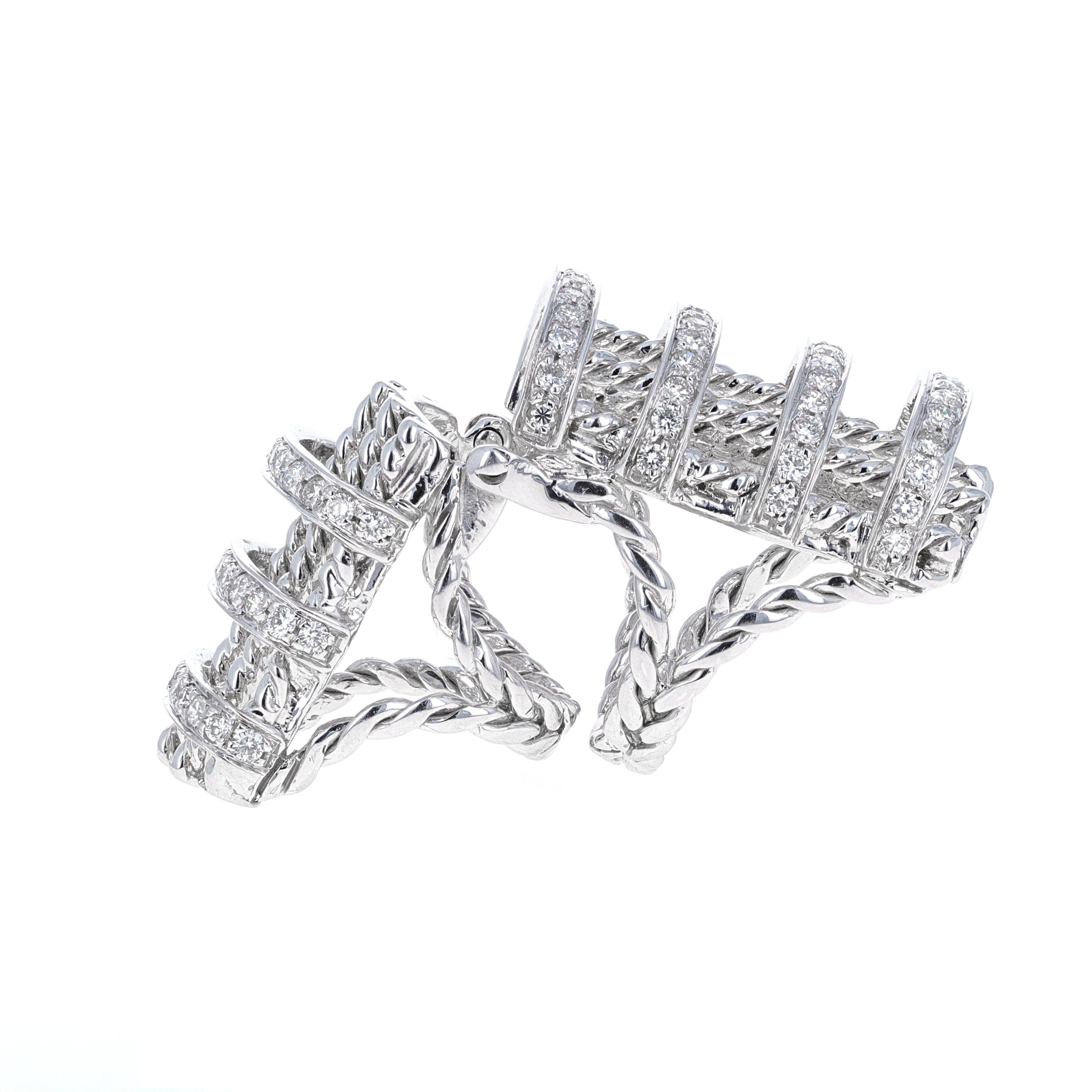 Round Cut 4.20 Carat Diamond Full Finger Fashion Ring For Sale