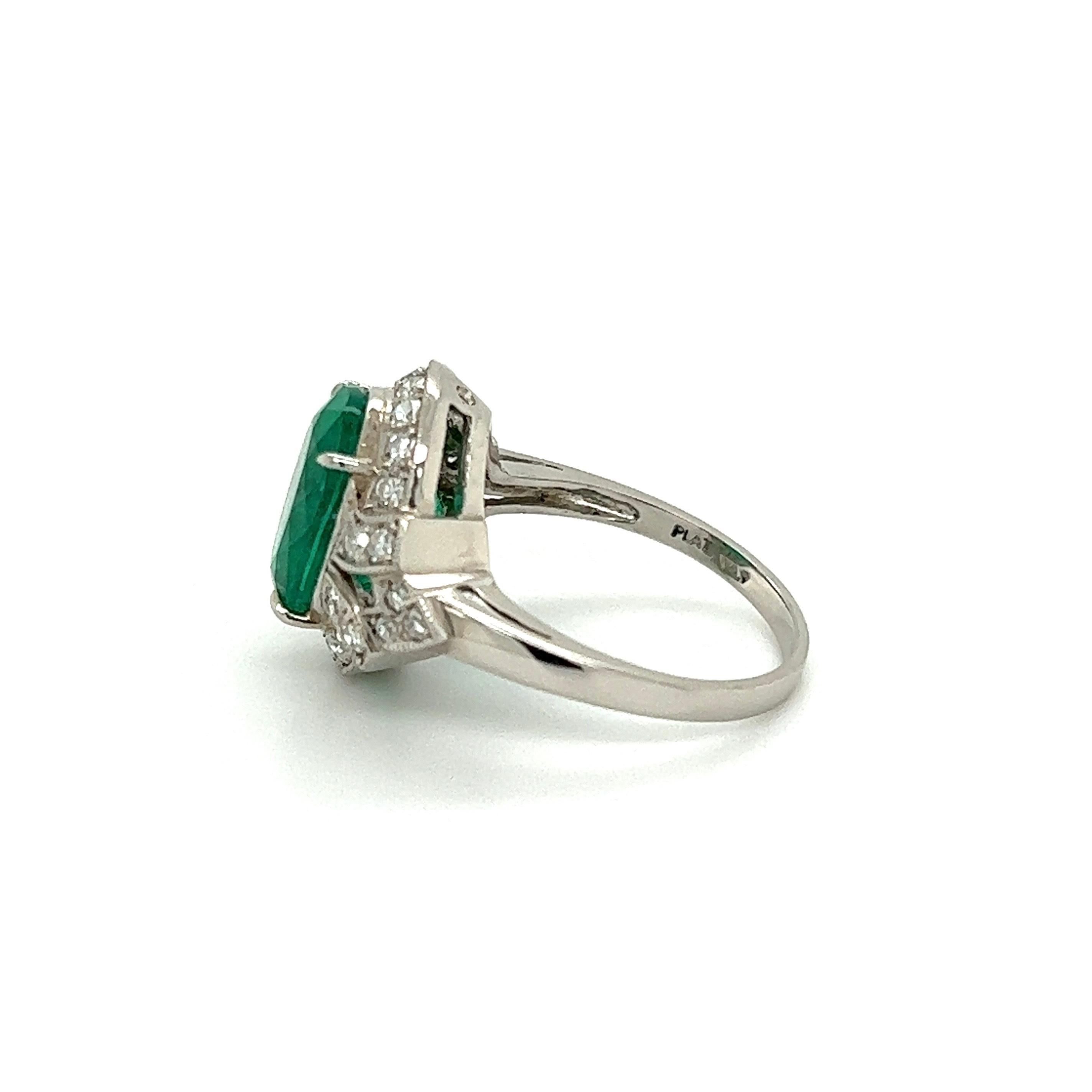 6.50 Carat Emerald and Diamond Art Deco Platinum Ring Estate Fine Jewelry For Sale 1