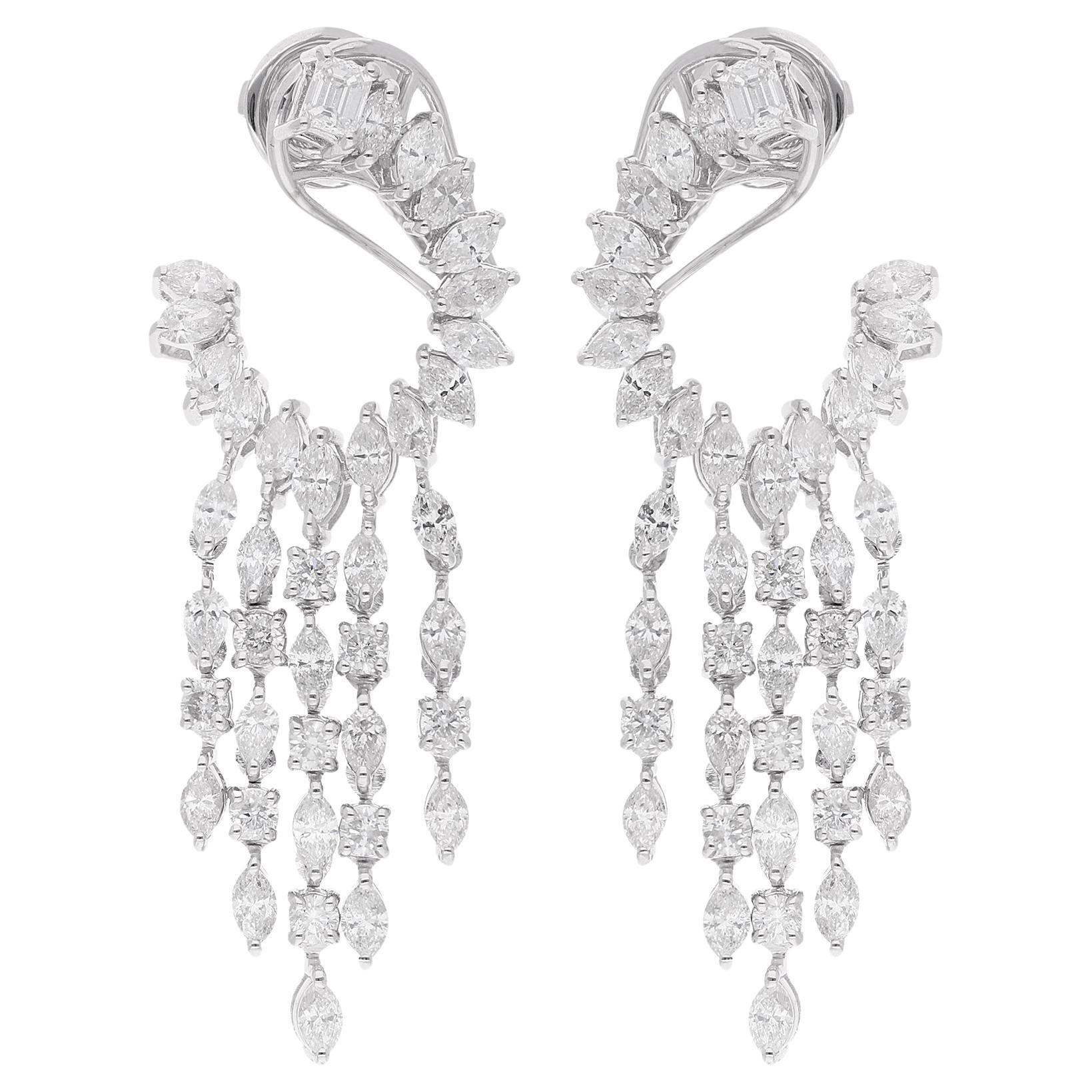 Pendientes de diamantes talla marquesa redonda y esmeralda de 4,20 quilates y oro blanco de 18 quilates en venta