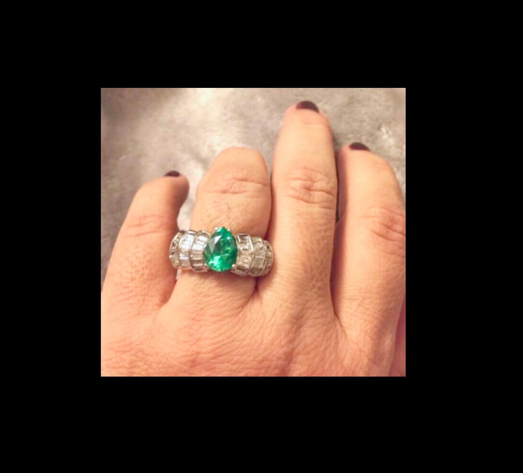 emerald baguette ring