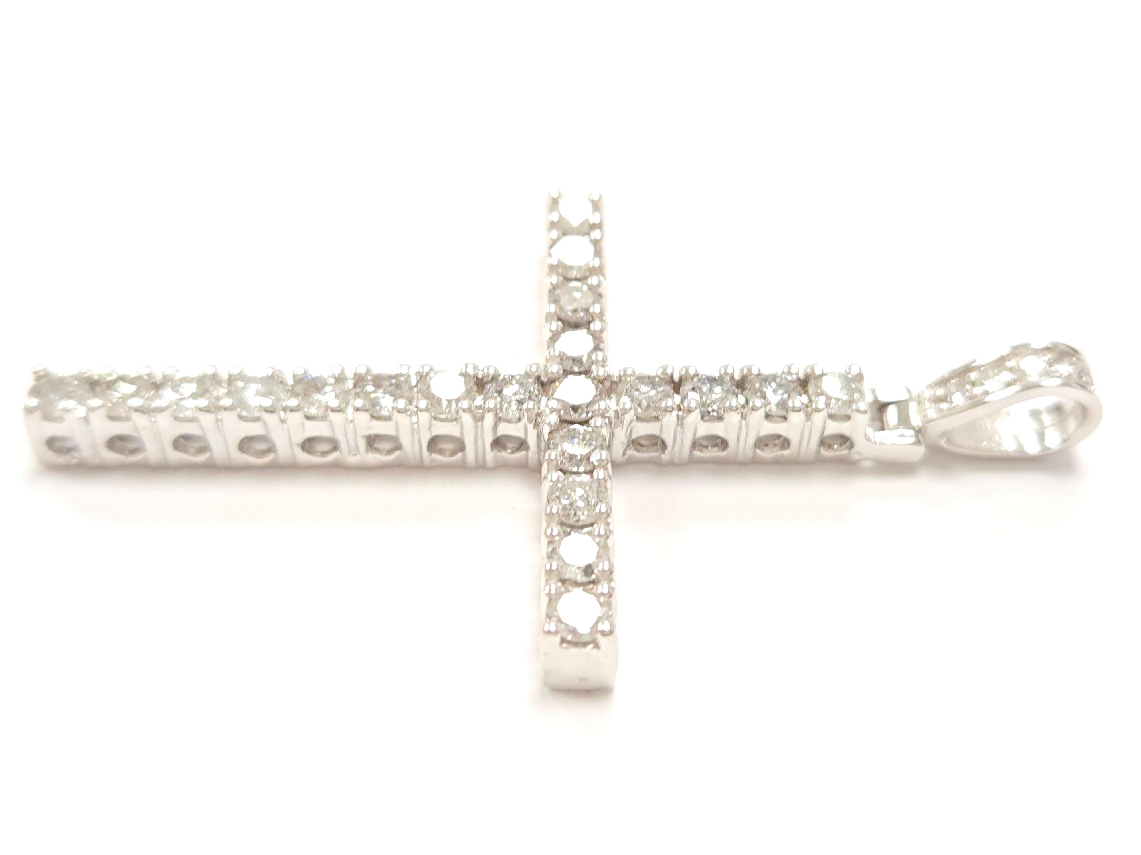 Women's or Men's 4.20 Carat Natural Diamond Cross Pendant 14 Karat White Gold