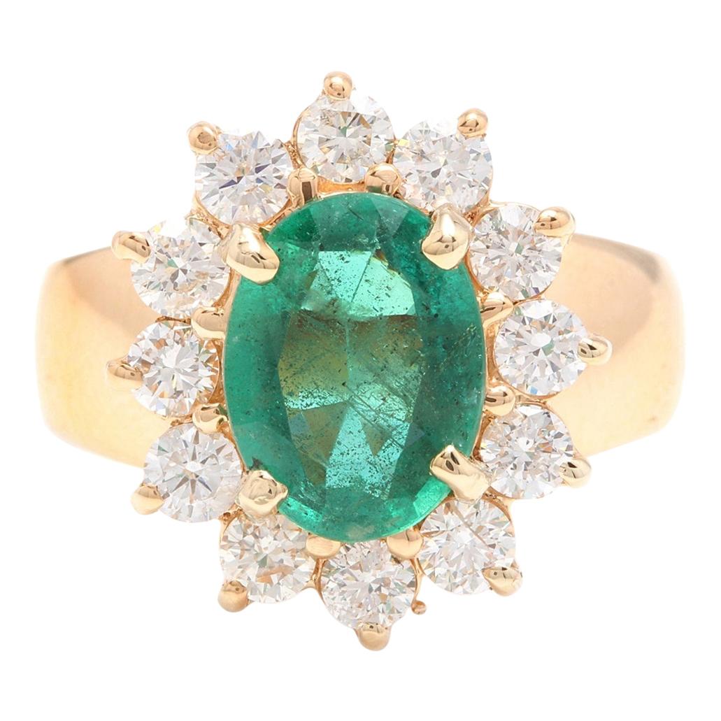 4.20 Carat Natural Emerald and Diamond 18 Karat Solid Yellow Gold Ring For Sale