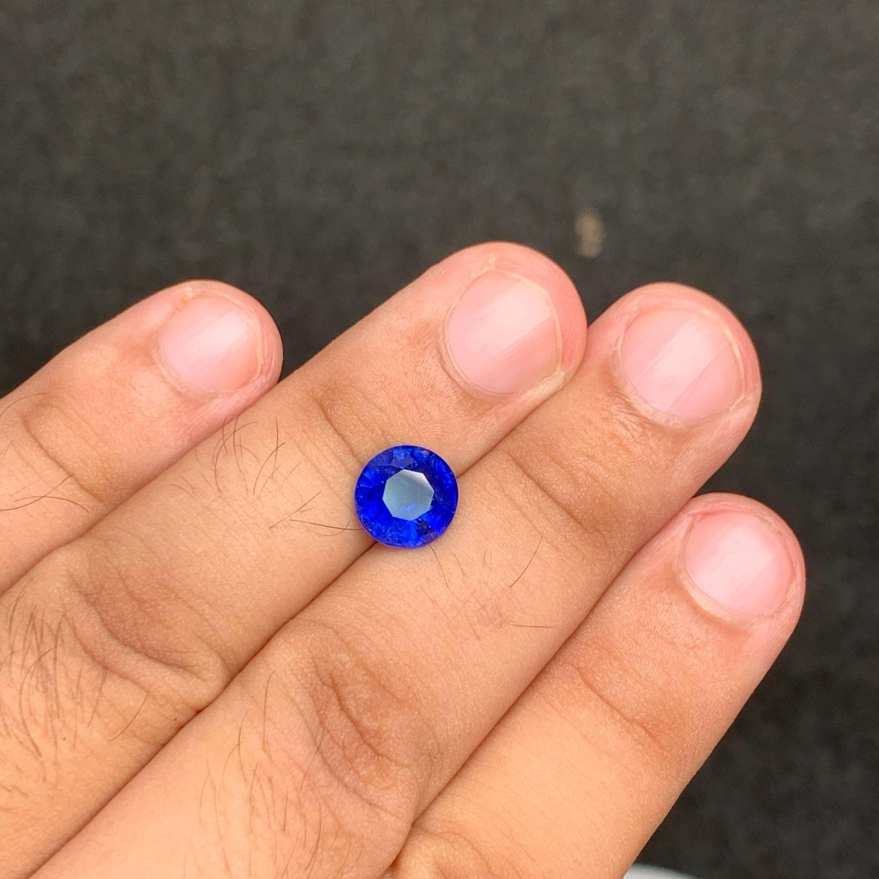 4,20 carati di zaffiro rotondo blu reale naturale certificato GGI Gemma dello Sri Lanka in vendita 5