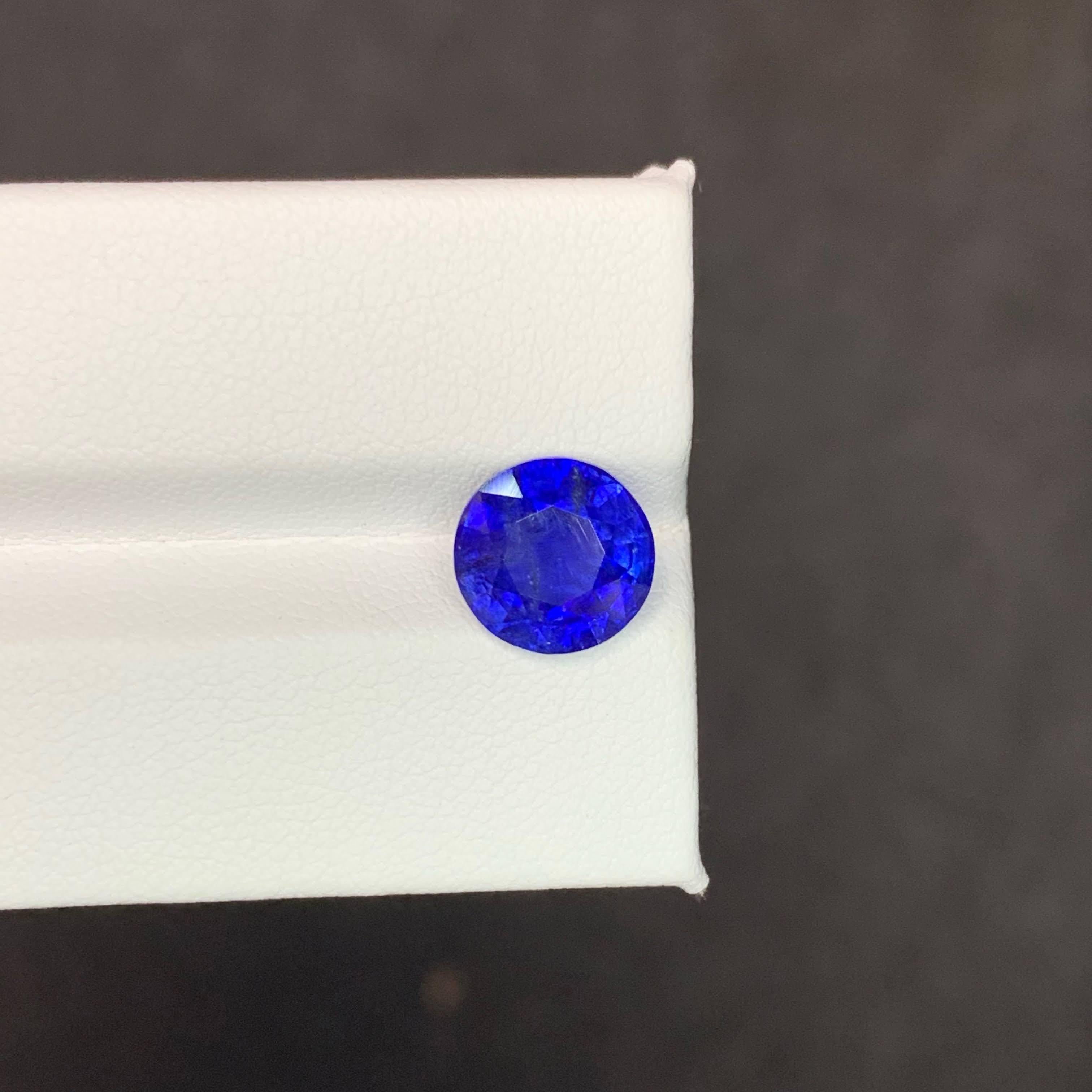 4,20 carati di zaffiro rotondo blu reale naturale certificato GGI Gemma dello Sri Lanka in vendita 3