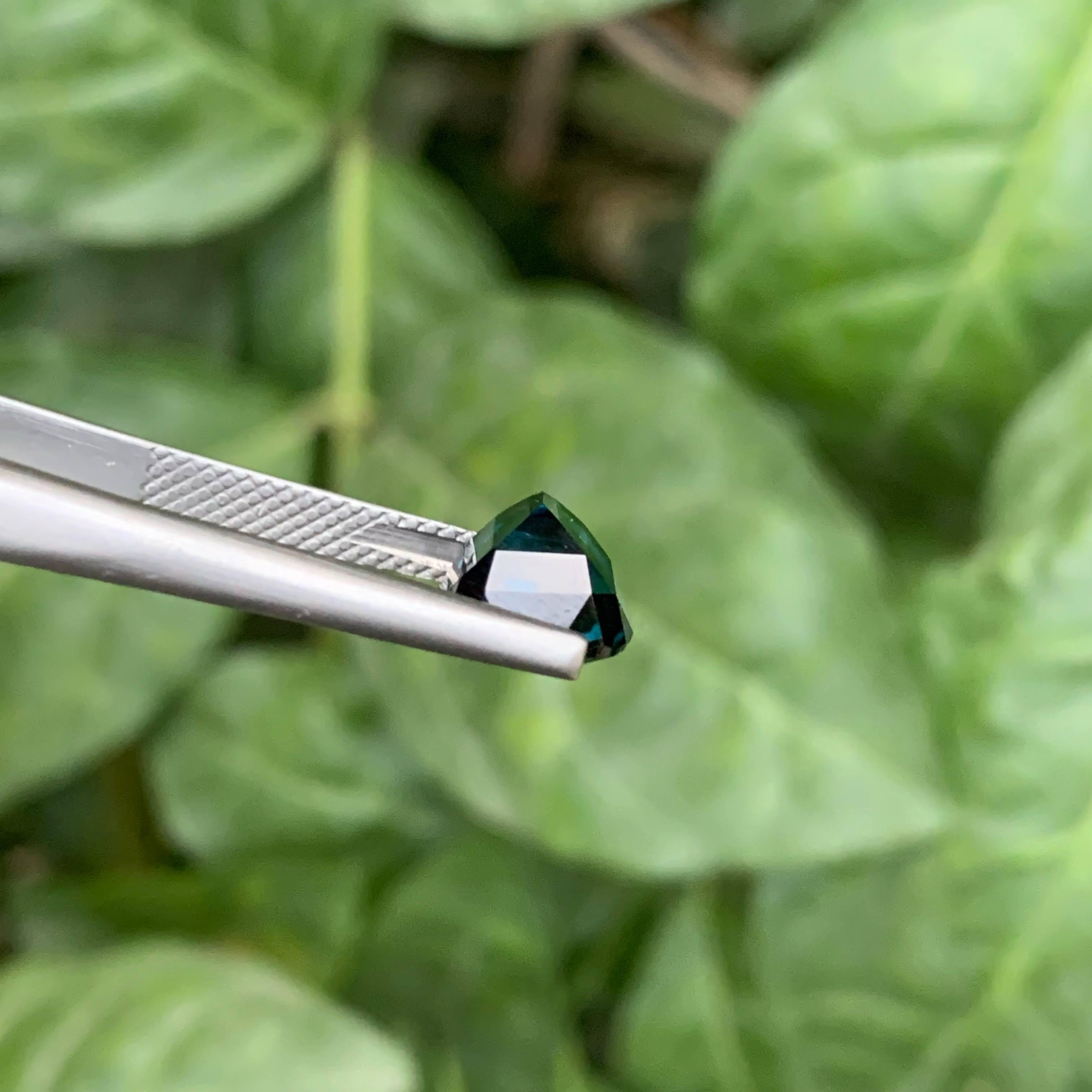 4,20 Karat Natürlicher loser tieftintenblauer Turmalin im Kissenschliff Afghanischer Edelstein im Angebot 5