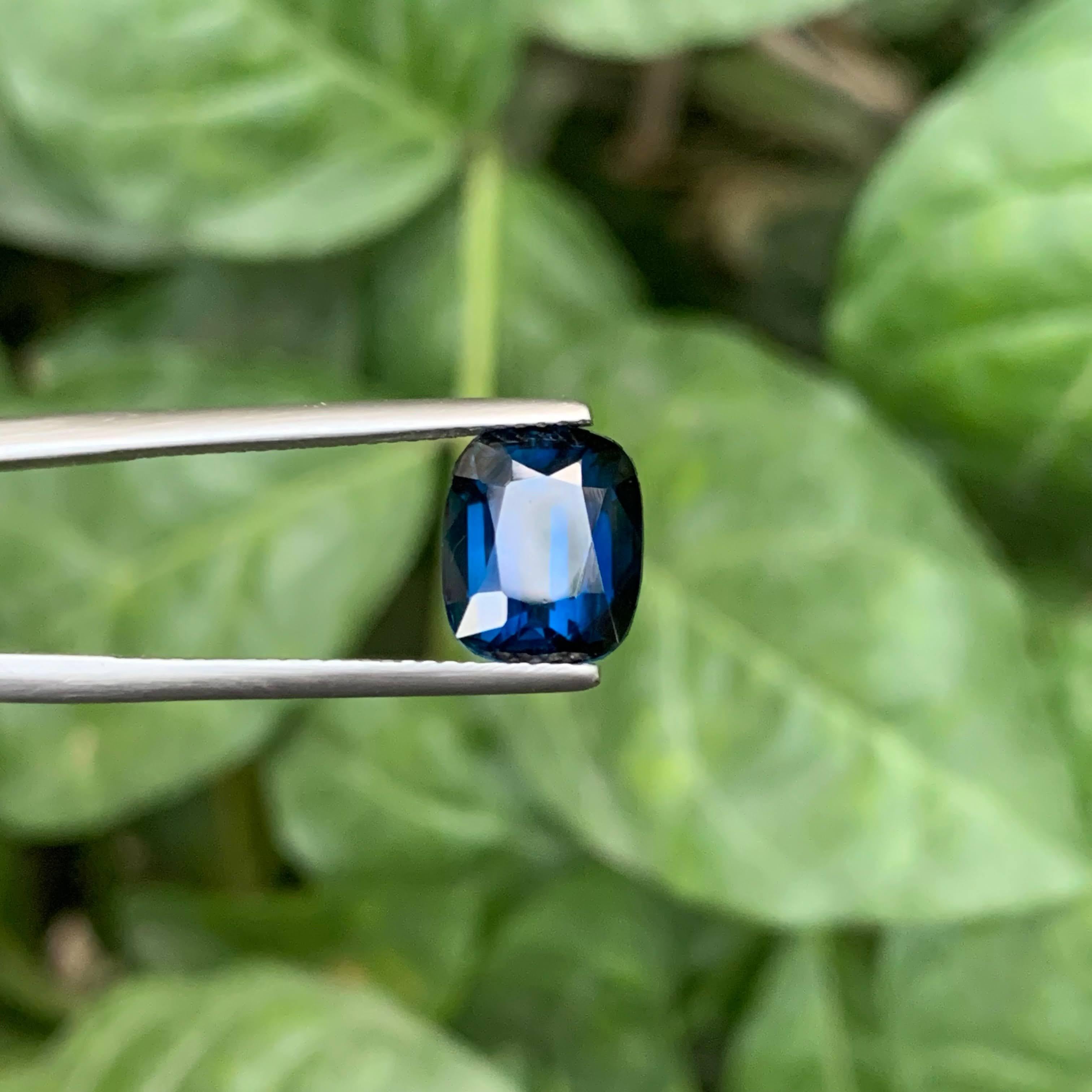 4,20 Karat Natürlicher loser tieftintenblauer Turmalin im Kissenschliff Afghanischer Edelstein im Angebot 6