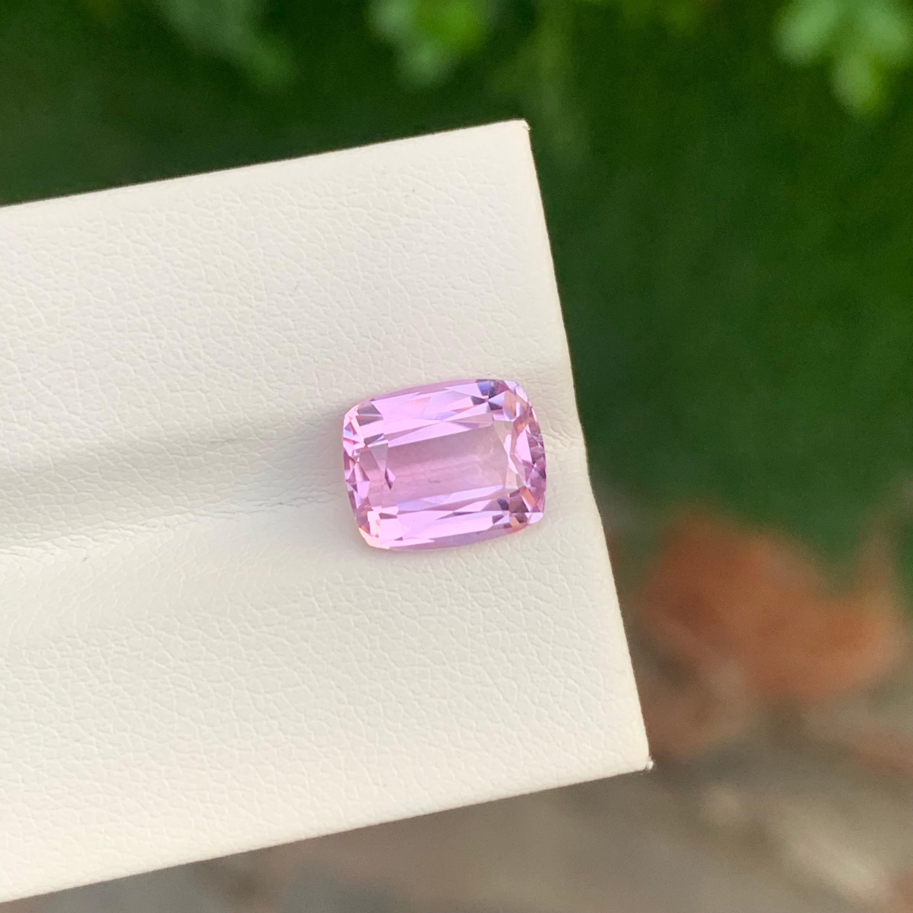 4.20 Carat Natural Loose Pink Kunzite Cushion Shape Gemstone For Ring For Sale 1