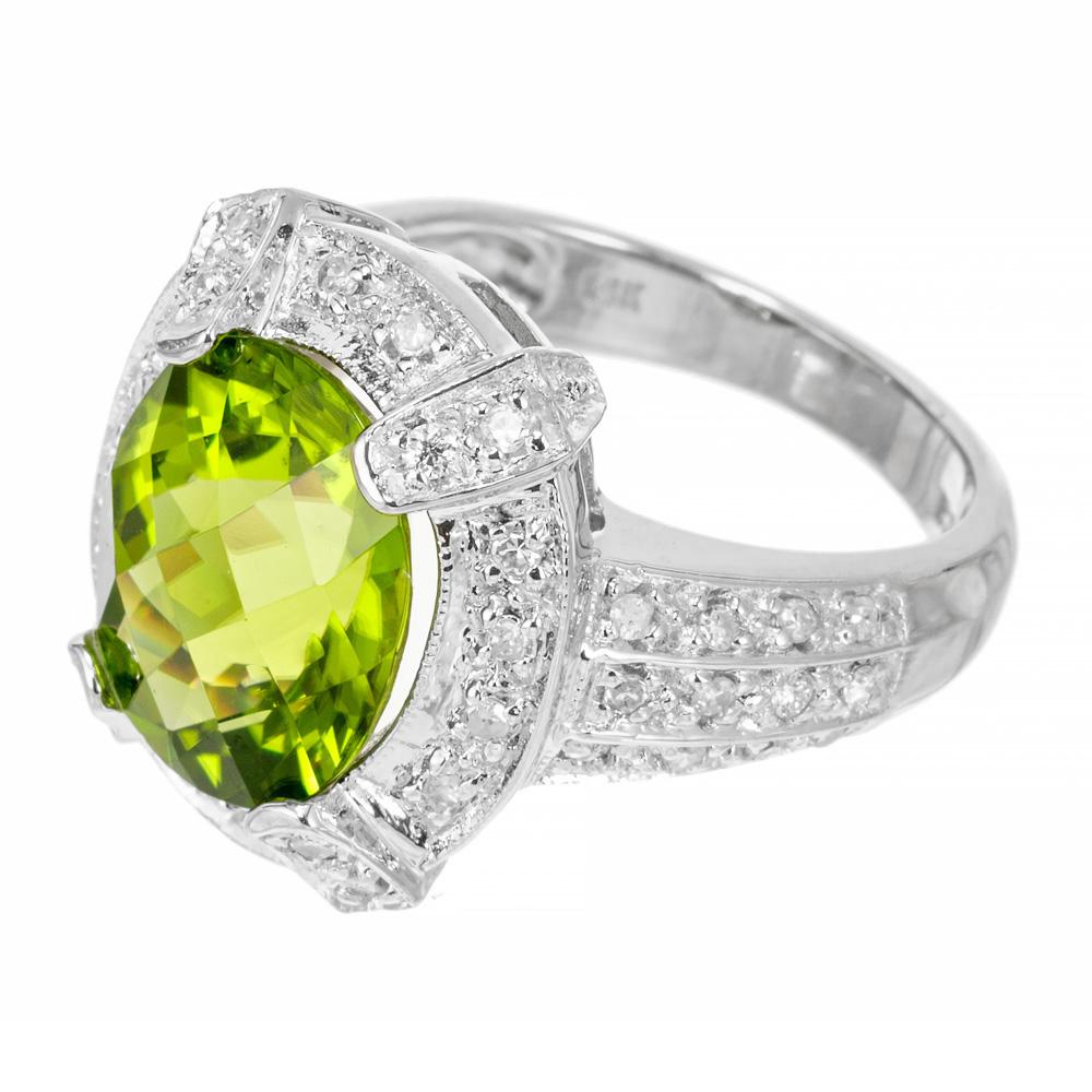 4.20 Carat Oval Peridot Diamond Halo White Gold Cocktail Ring In Good Condition For Sale In Stamford, CT