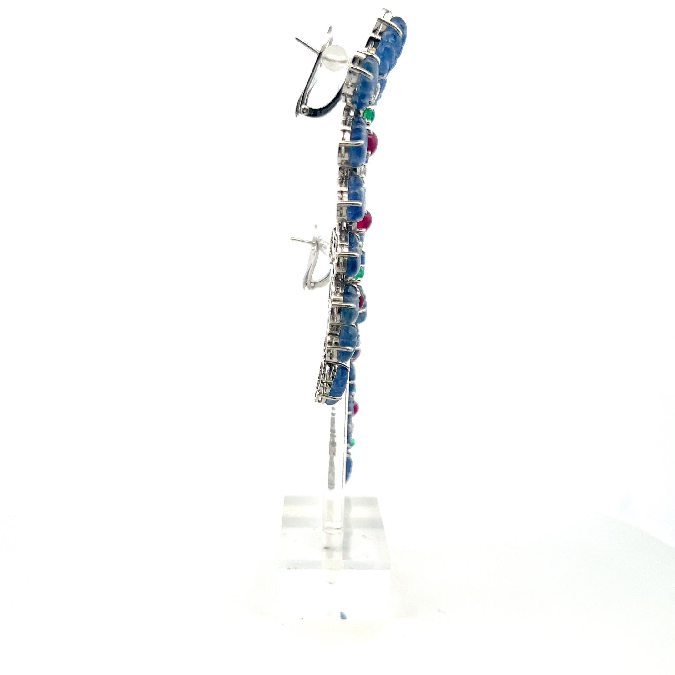 Titel:
3,00 Karat Rubin 1,60 Karat Alt-Europäischer Schliff J VS Diamant 1,20 Karat Smaragd 1,00 Karat Saphir Platin Ohrringe baumelnd
Stil:
Dangling
Metall:
Platin
Edelstein 1:
1 Karat Saph
Anzahl von Steinen:
28
Edelstein 2:
3 Karat RUBY
Anzahl