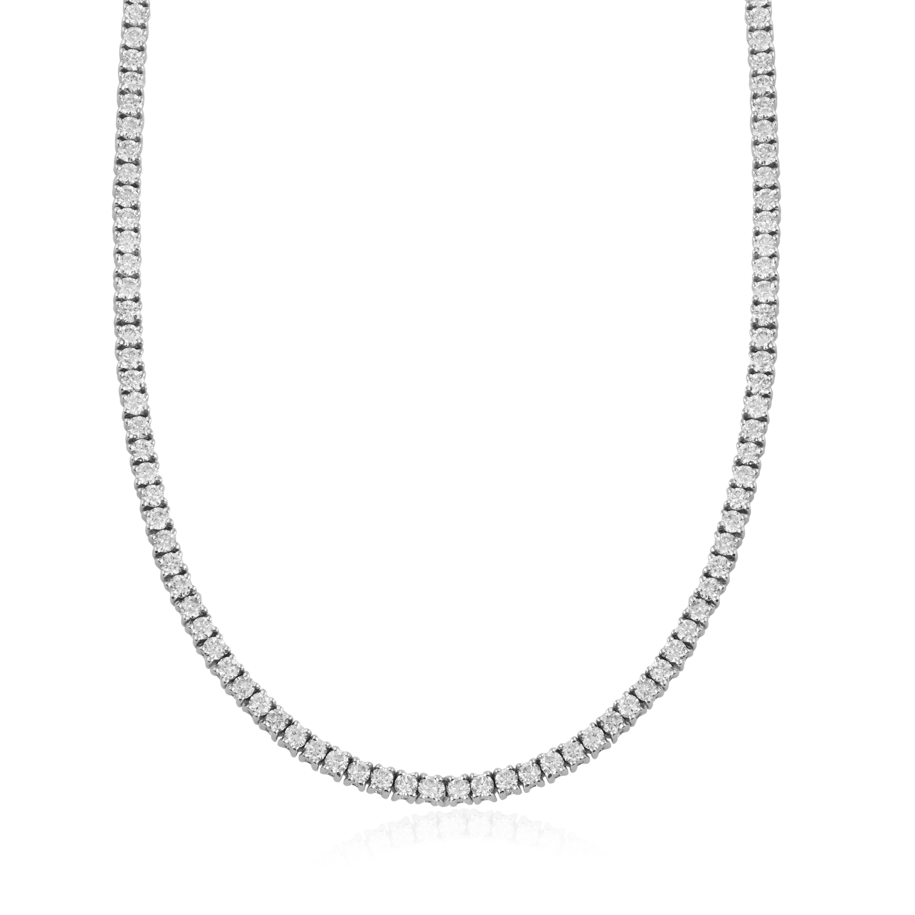 Cast from 18-karat gold, these exquisite chain is handset with 4.20 carats of sparkling diamonds.

FOLLOW SPECTRUM JEWELS storefront to view the latest collection & exclusive pieces. Spectrum Jewels is proudly rated as a Top Seller on 1stdibs with 5