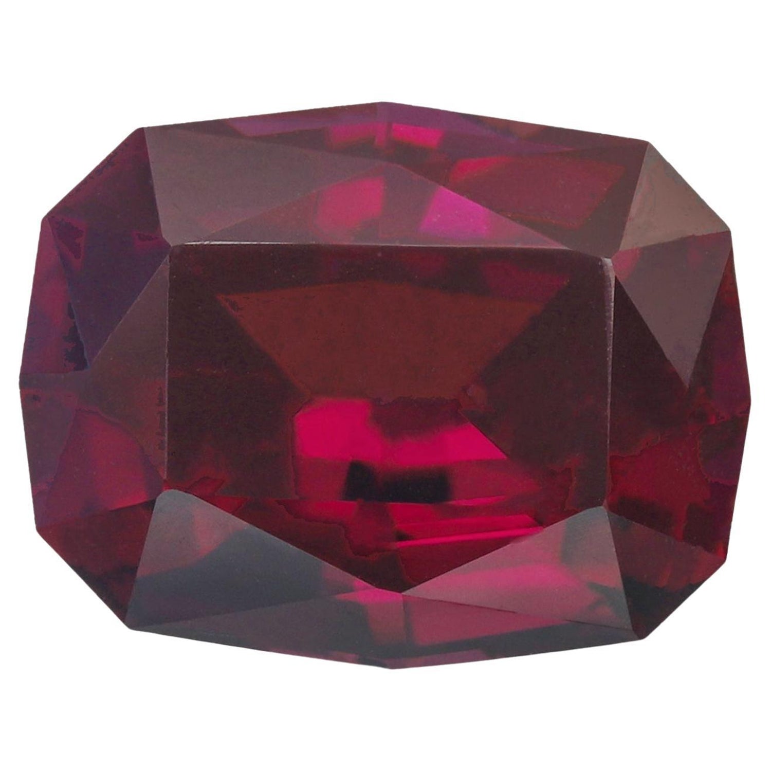Soft Red Malawi Garnet Stone Jewelry 1.45 Carats Garnet Stone for Jewelry  For Sale at 1stDibs