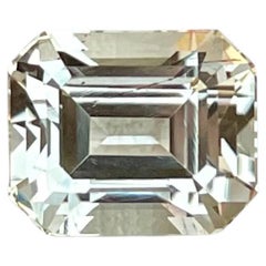 4.20 Carats Light Yellow Loose Scapolite Stone Emerald Cut Pakistan Gemstone