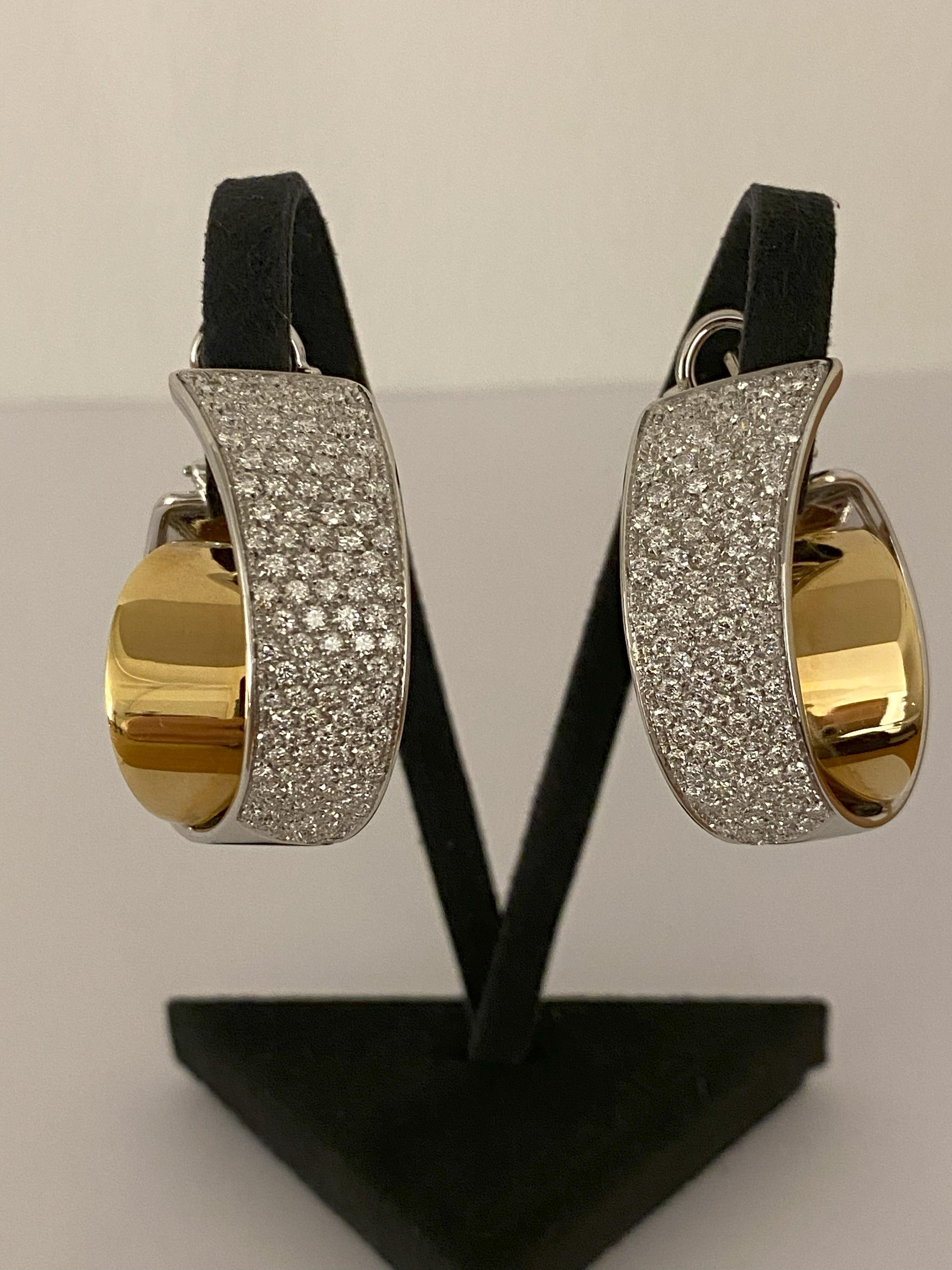 Contemporary SCAVIA 4.20 Ct Diamonds Pavè Clip-on earrings Set In 18K White Yellow Gold For Sale