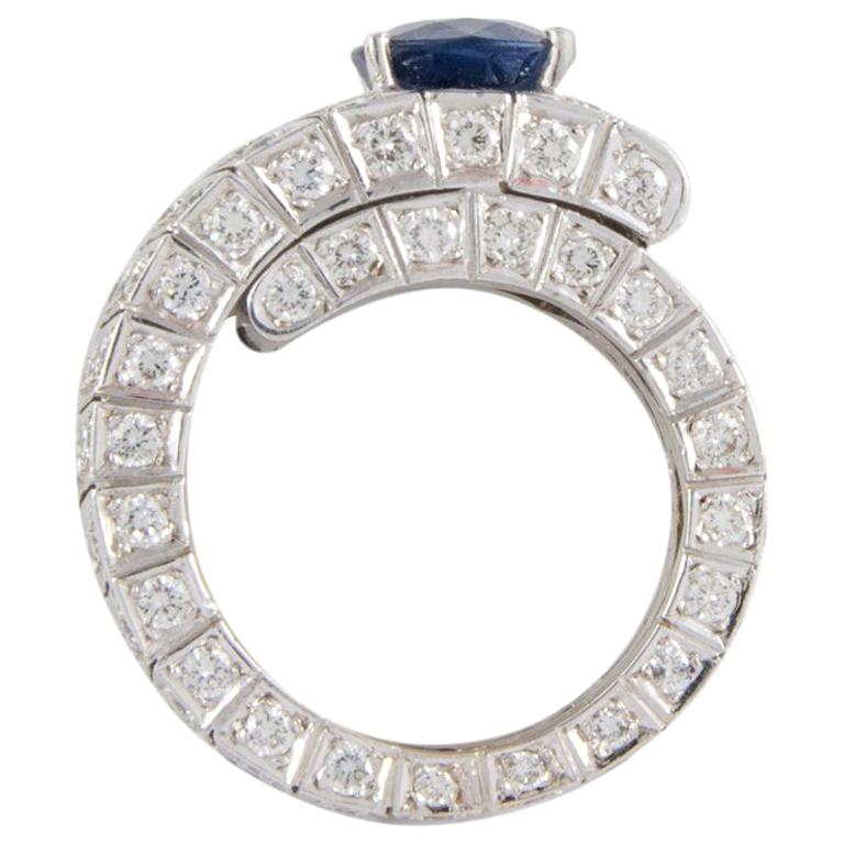 4.20 Oval Blue Sapphire and Diamonds White Gold 18 Karat Cocktail Ring For Sale
