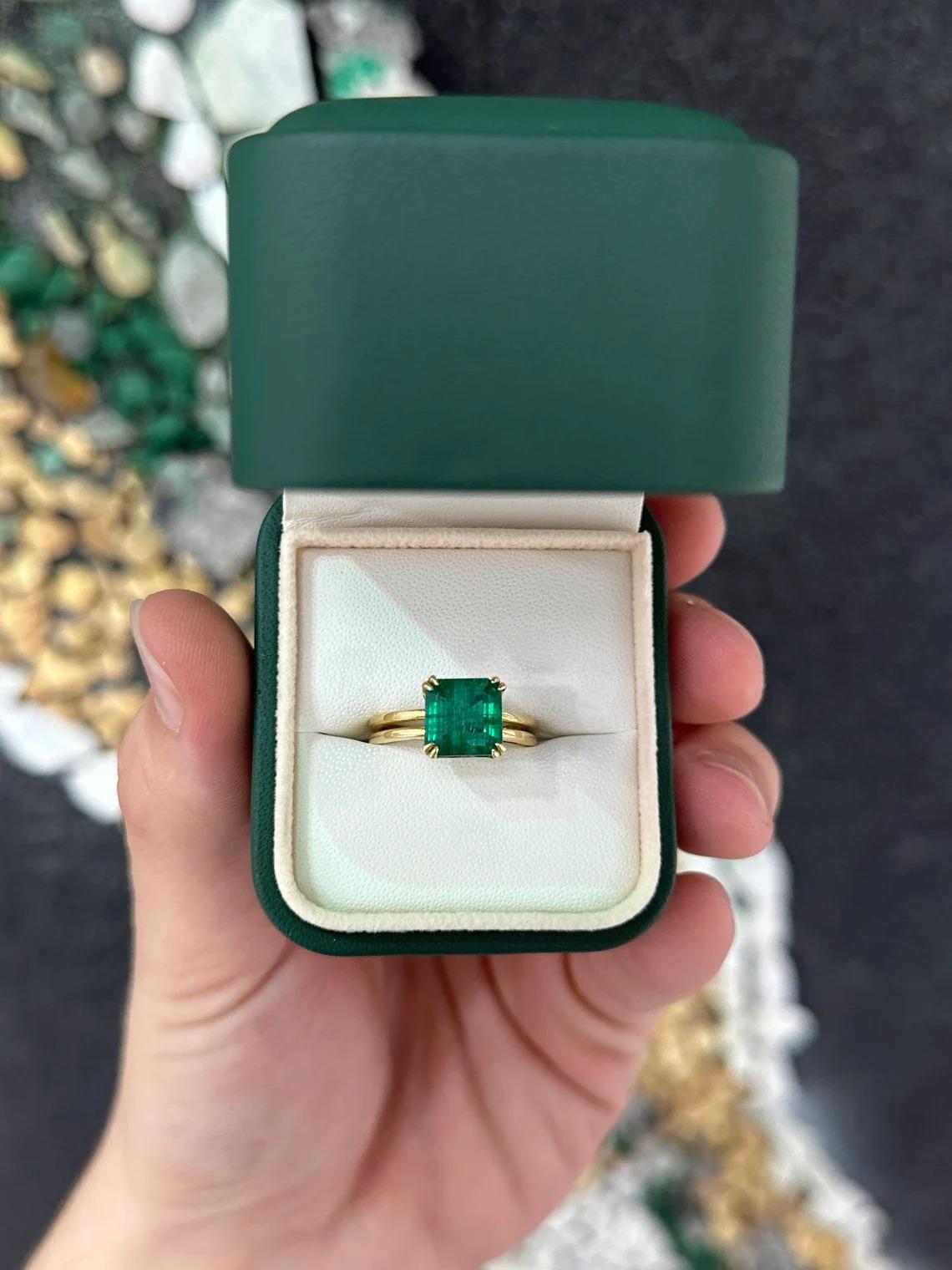 4.20ct 18K AAA Quality Vivid Dark Green Asscher Cut Emerald Solitaire Gold Ring In New Condition For Sale In Jupiter, FL