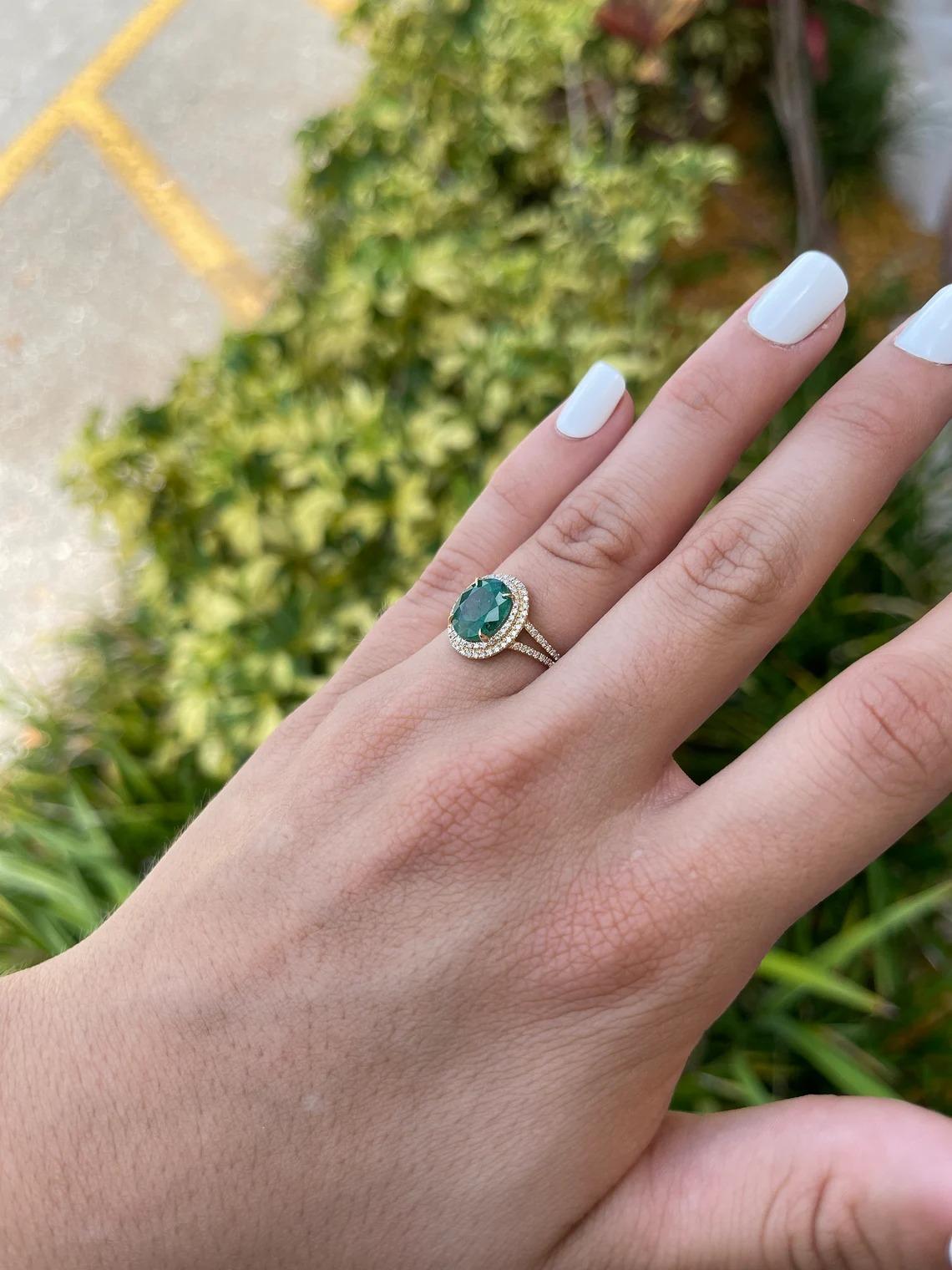 4.20tcw 14K Natural Emerald-Oval Cut & Diamond Double Halo Yellow Gold Ring In New Condition For Sale In Jupiter, FL