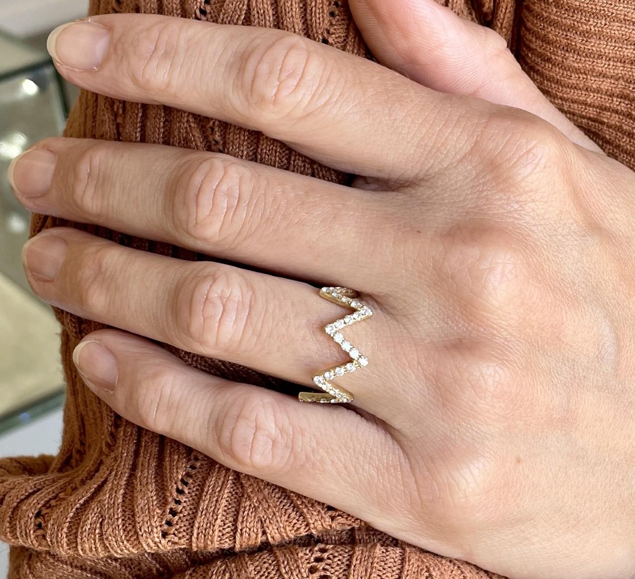 4.20tcw Diamant Zickzack Trio Stapelbare Ringe in 18k Gelb-, Weiß- und Roségold 4