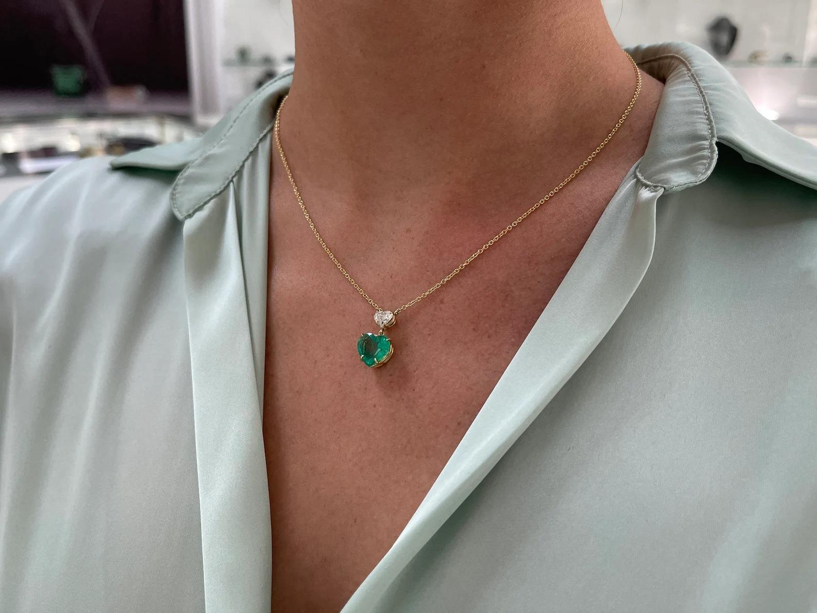 4,20tcw feine Qualität natürlicher kolumbianischer Smaragd Herz & Diamant Halskette 18K (Moderne)