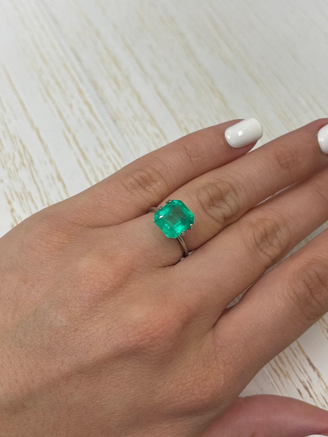 4.21 Carat Chunky Cut Yellowish Green Colombian Emerald - Genuine May Birthstone For Sale 2