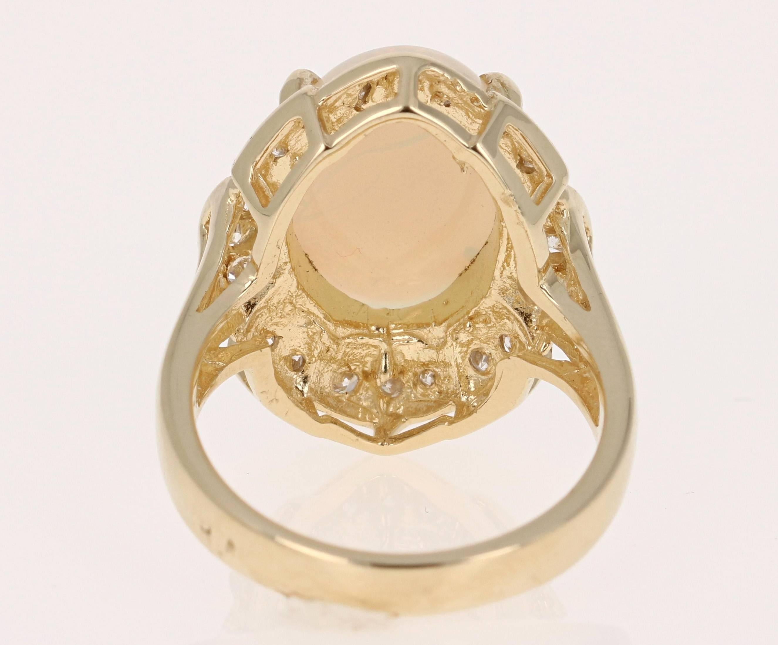 4,21 Karat Ovalschliff Natürlicher Opal Diamant Gelbgold Ring (Viktorianisch) im Angebot
