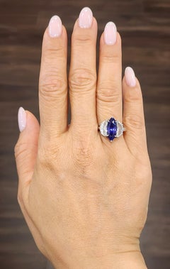 4.21 ct Gubelin/GIA Certified NH Color Changing Sapphire & Diamond Ring