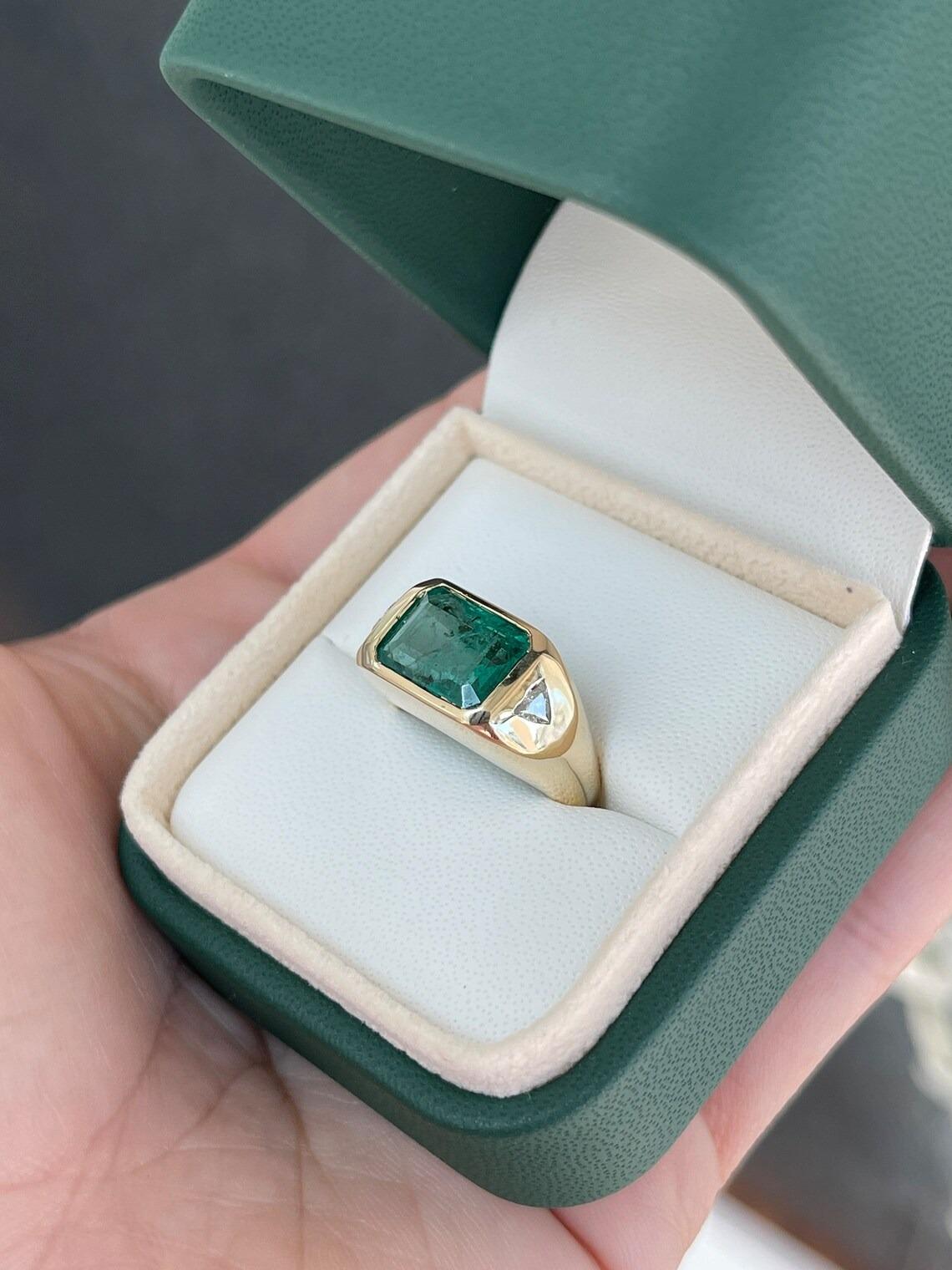4.21tcw 14K Dark Green Emerald Cut Emerald & Trillion Diamond Three Stone Ring In New Condition For Sale In Jupiter, FL