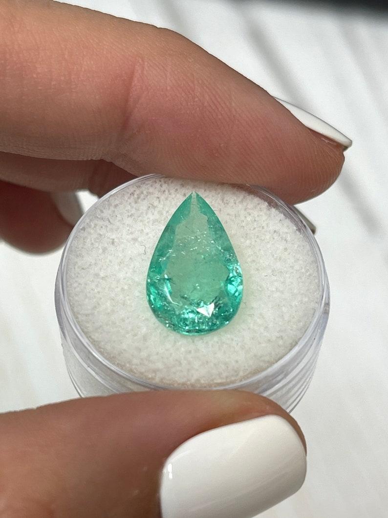 4,22 Carati 16x10 Smeraldo colombiano verde bluastro - Taglio a pera maggio in vendita 1