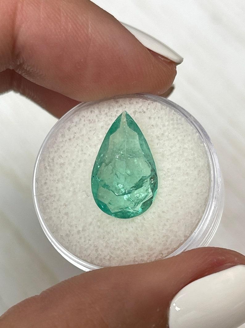 4,22 Carati 16x10 Smeraldo colombiano verde bluastro - Taglio a pera maggio in vendita 2
