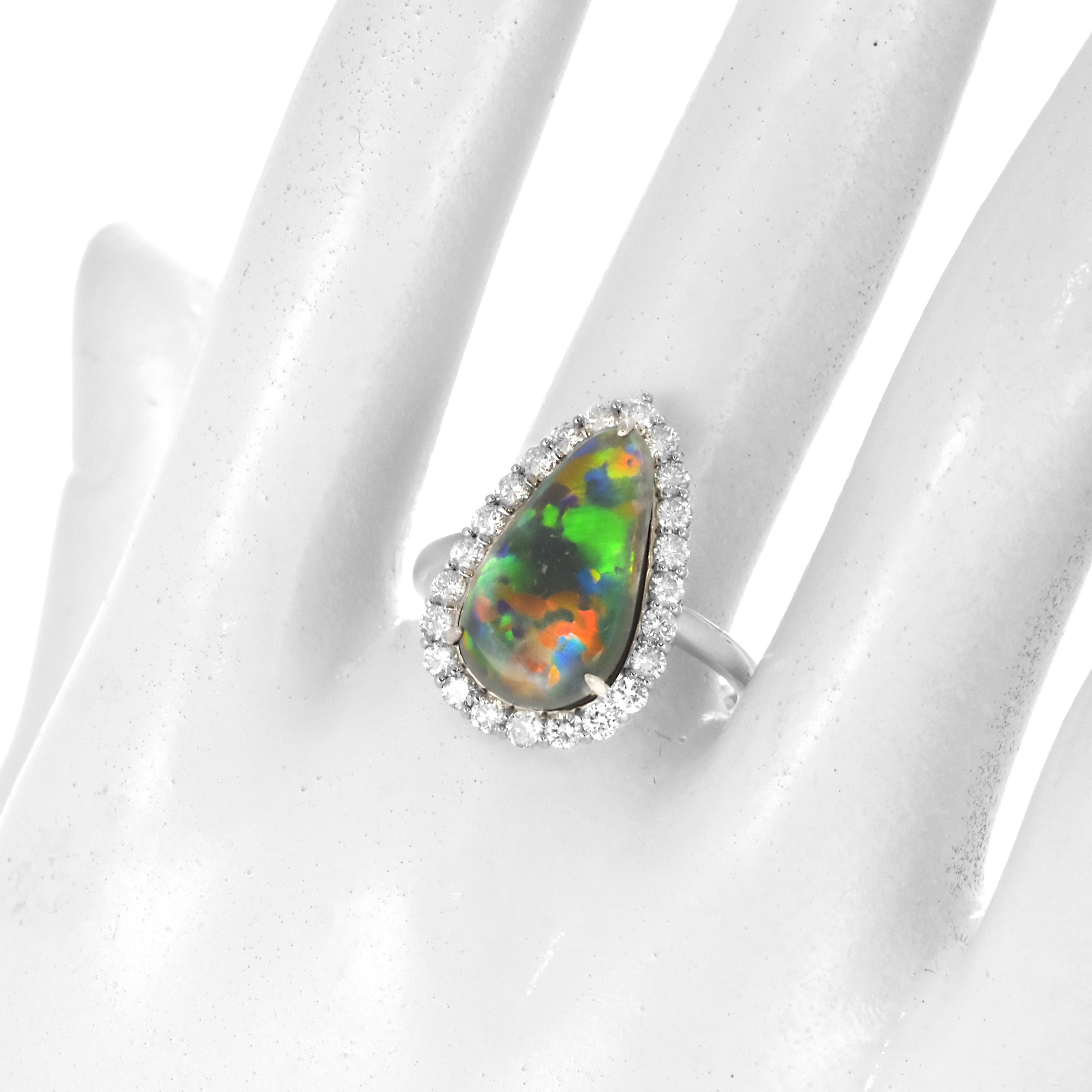 4.22 Carat Natural Australian Black Opal and Diamond Ring Made in Platinum In New Condition For Sale In Tokyo, JP