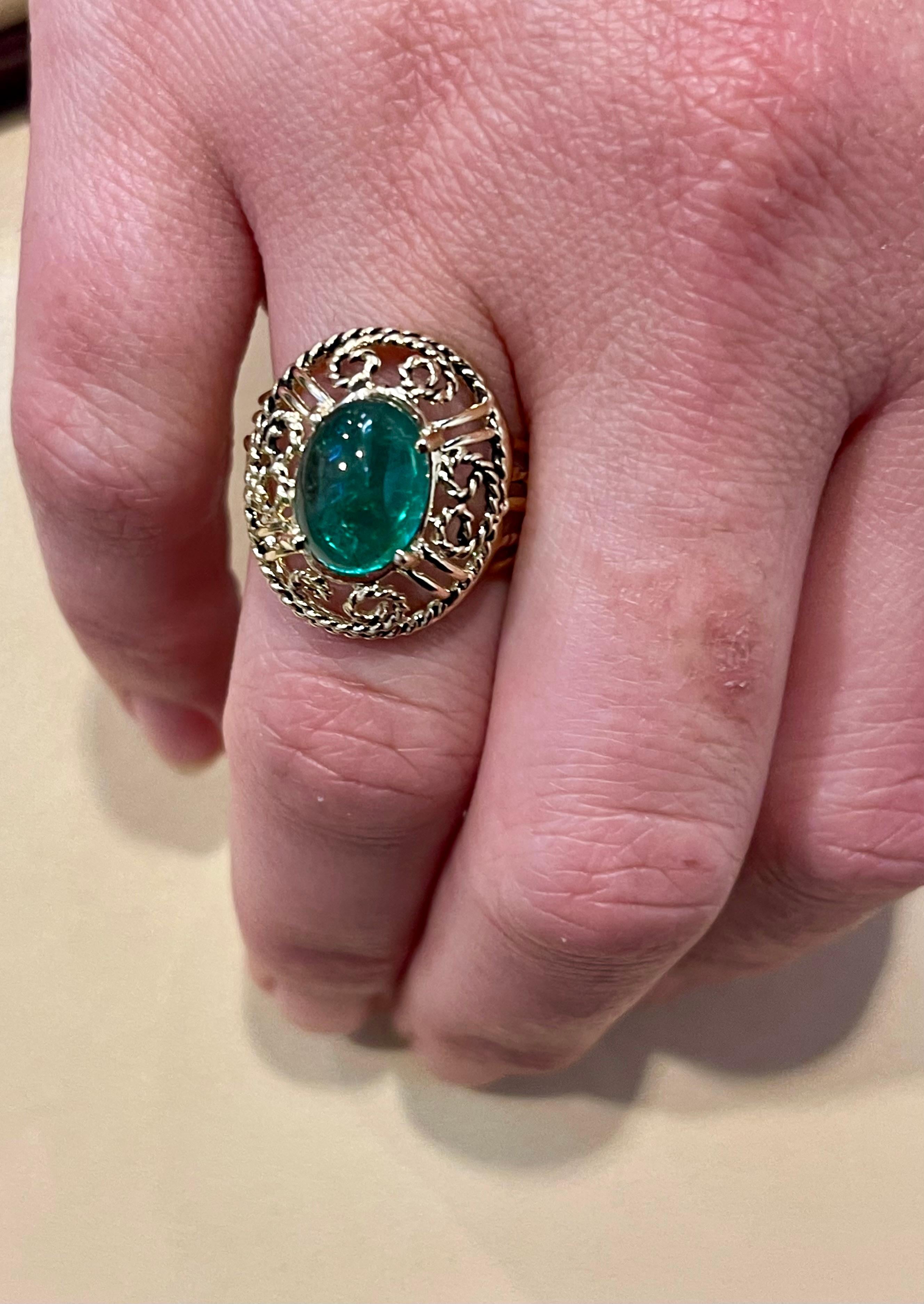 Smaragd-Cabochon-Cocktailring aus 14 Karat Gelbgold mit 4,22 Karat, Vintage 7