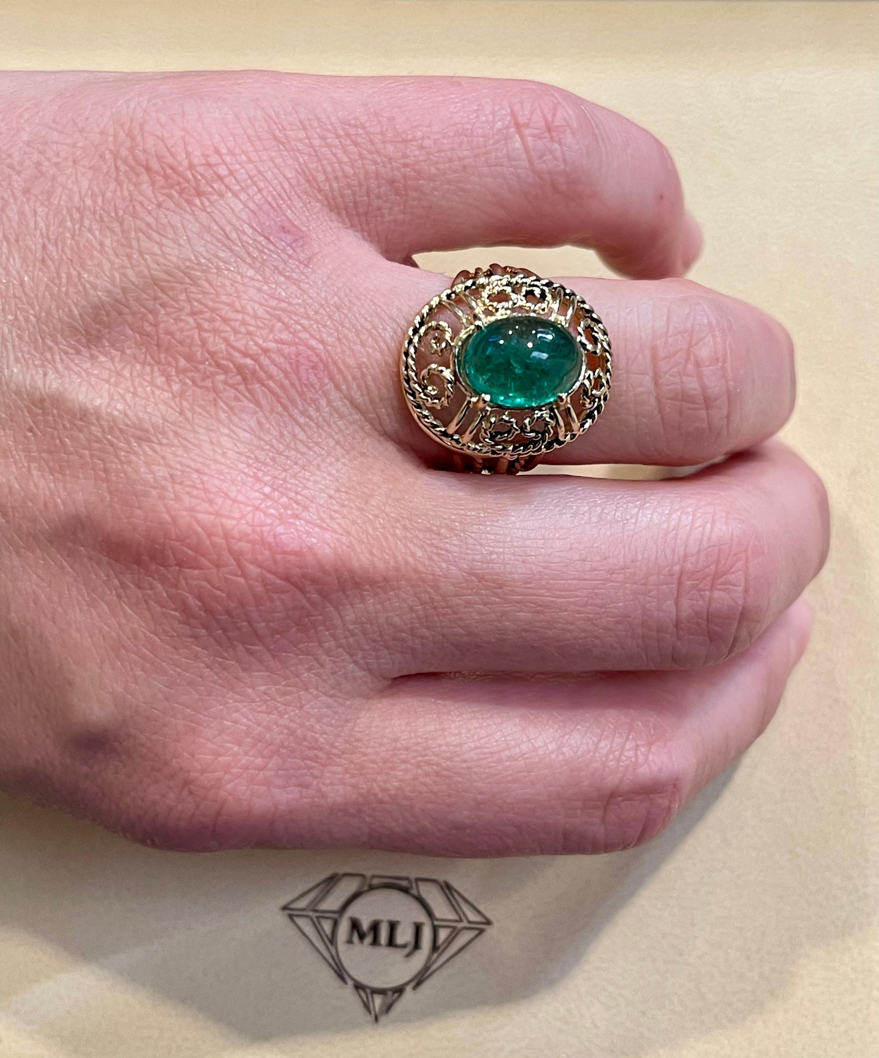 Smaragd-Cabochon-Cocktailring aus 14 Karat Gelbgold mit 4,22 Karat, Vintage 9
