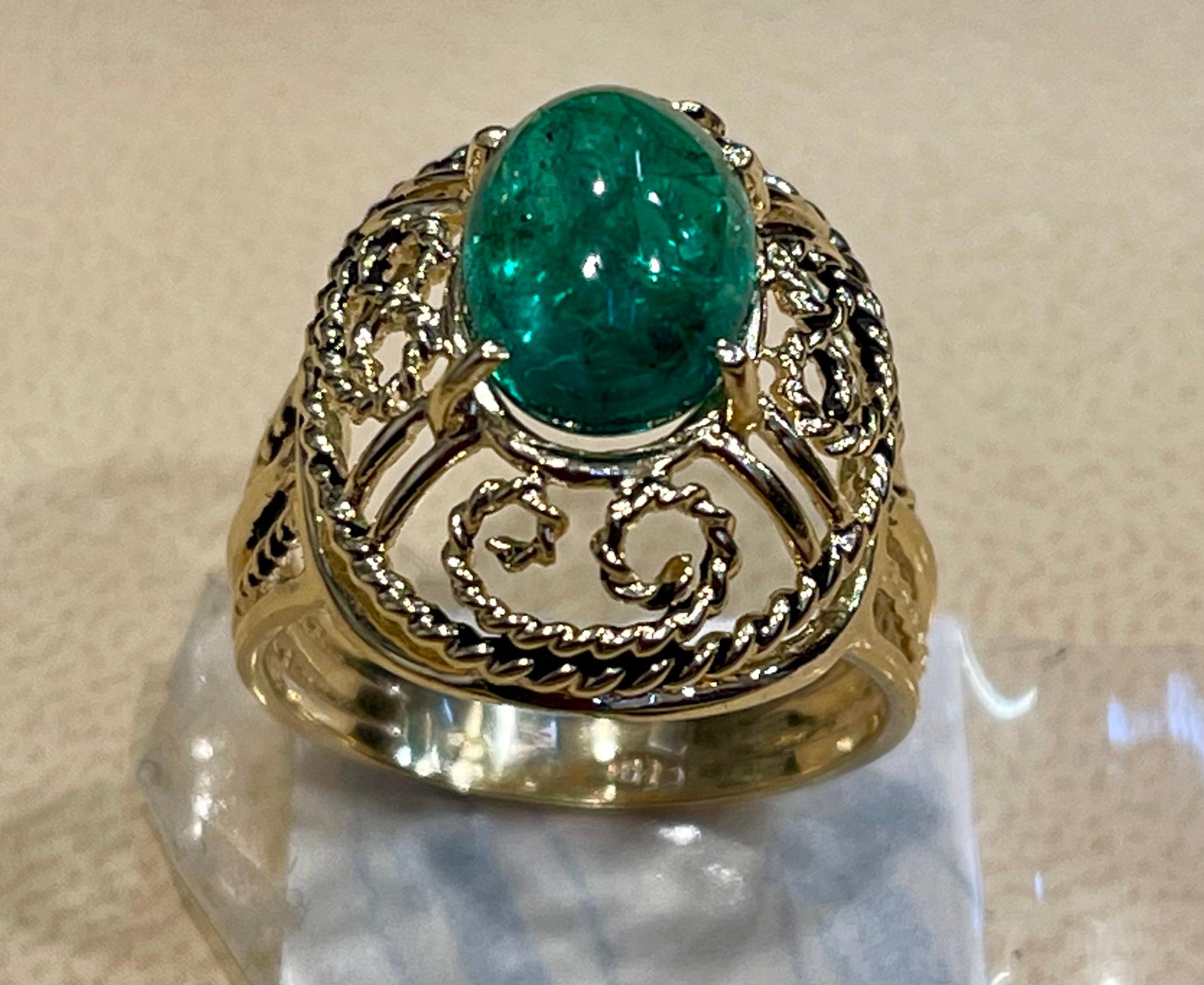 Smaragd-Cabochon-Cocktailring aus 14 Karat Gelbgold mit 4,22 Karat, Vintage 1