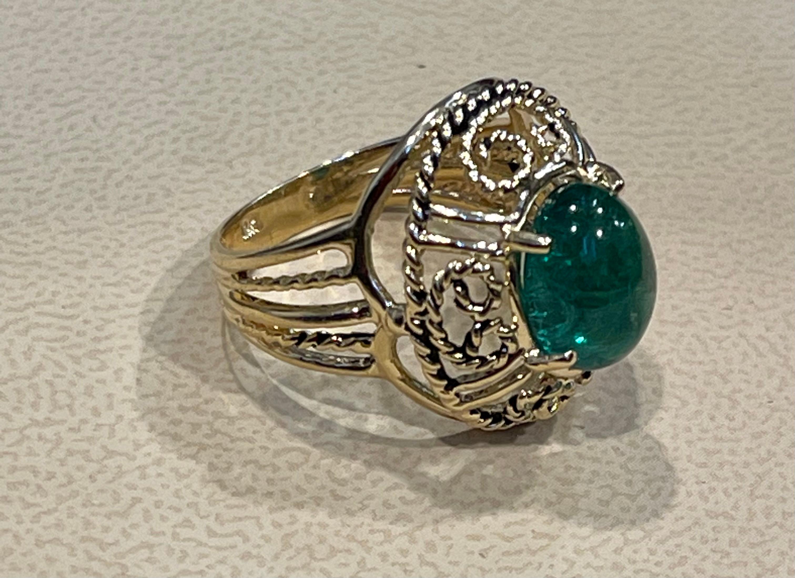 Smaragd-Cabochon-Cocktailring aus 14 Karat Gelbgold mit 4,22 Karat, Vintage 3