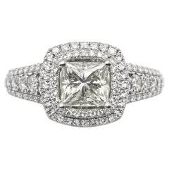 4,22 Karat Diamant-Halo-Ring im Prinzessinnenschliff aus Platin