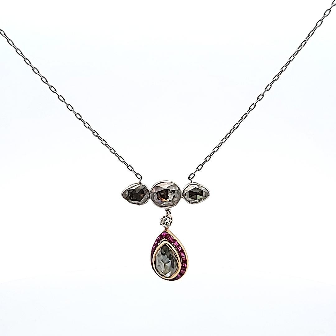 4.22 Carat Rose Cut Diamond 0.50 Carat Sapphire 18 Karat Gold Pendant Necklace For Sale 1