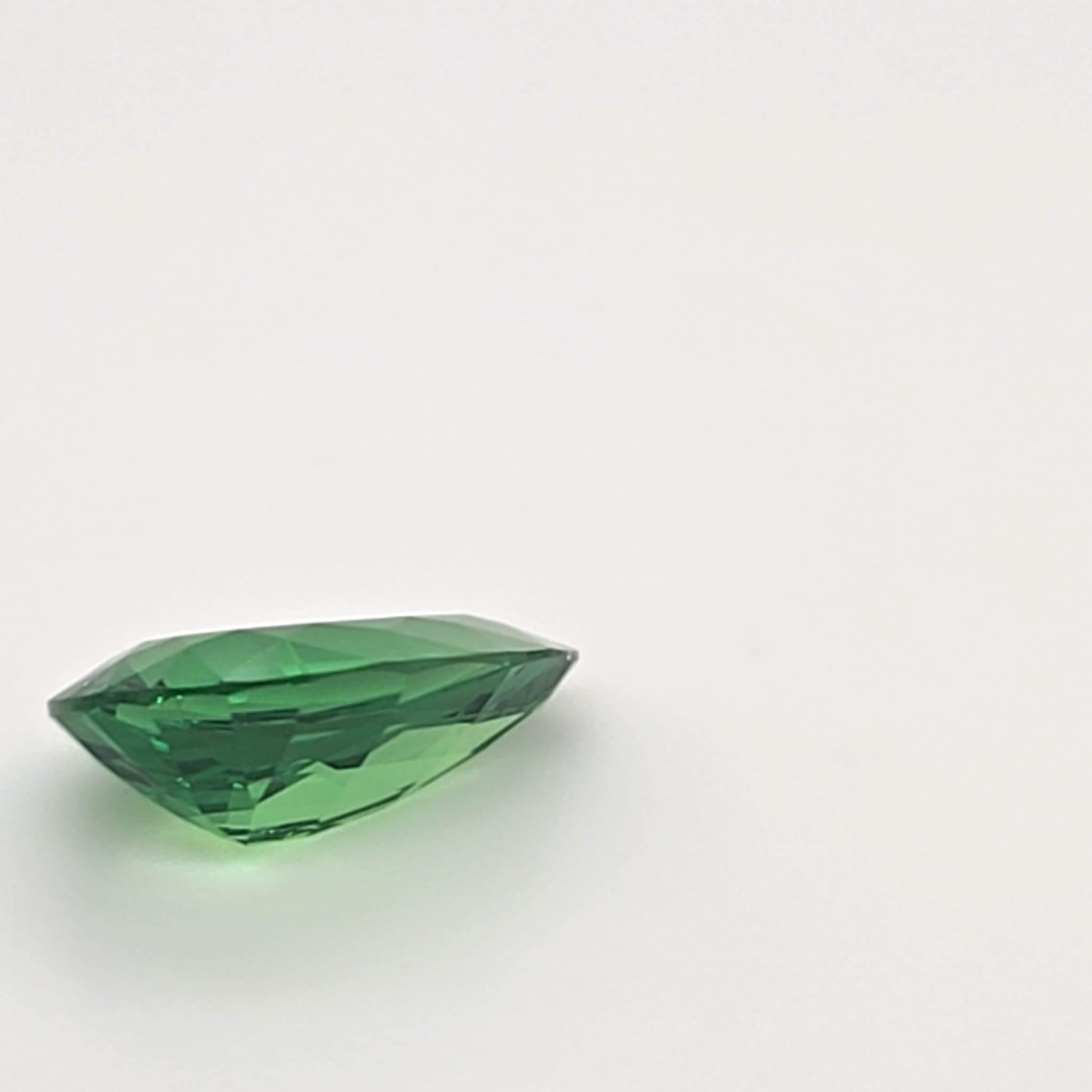 4.221ct Green Pear Shape East African Tsavorite Certified By SSEF In New Condition For Sale In Antwerpen, BE