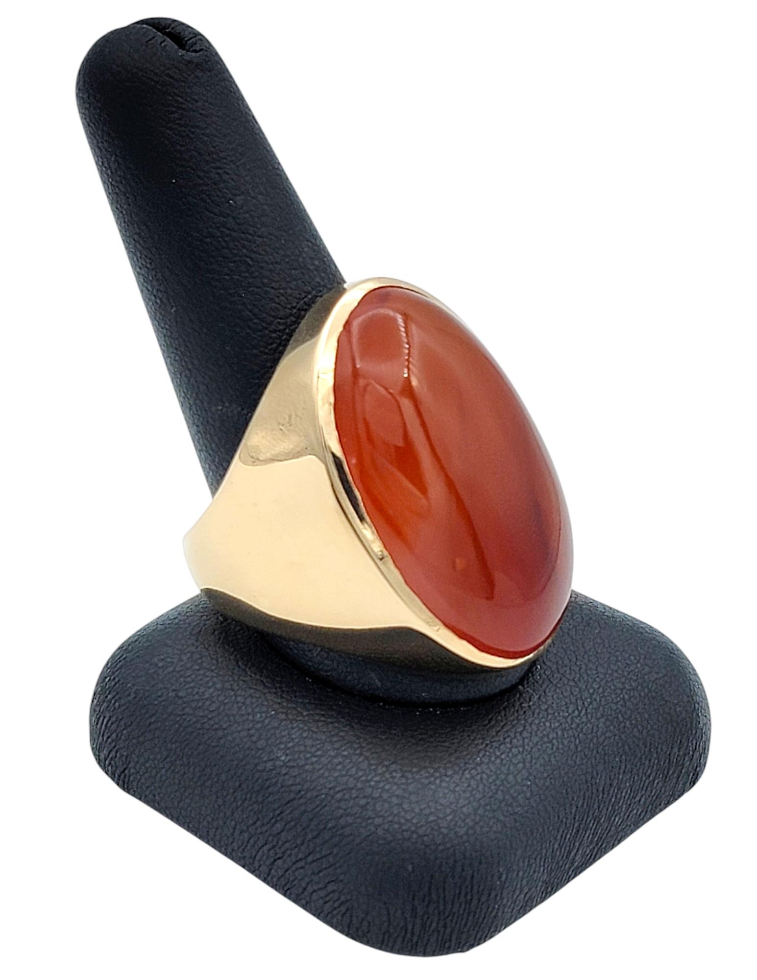 Bague d'affirmation en or jaune 14 carats avec agate orange cabochon ovale de 42,23 carats en vente 3