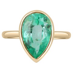 Anello d'oro con solitario a castone con smeraldo colombiano taglio a pera da 4,22 ct 14K