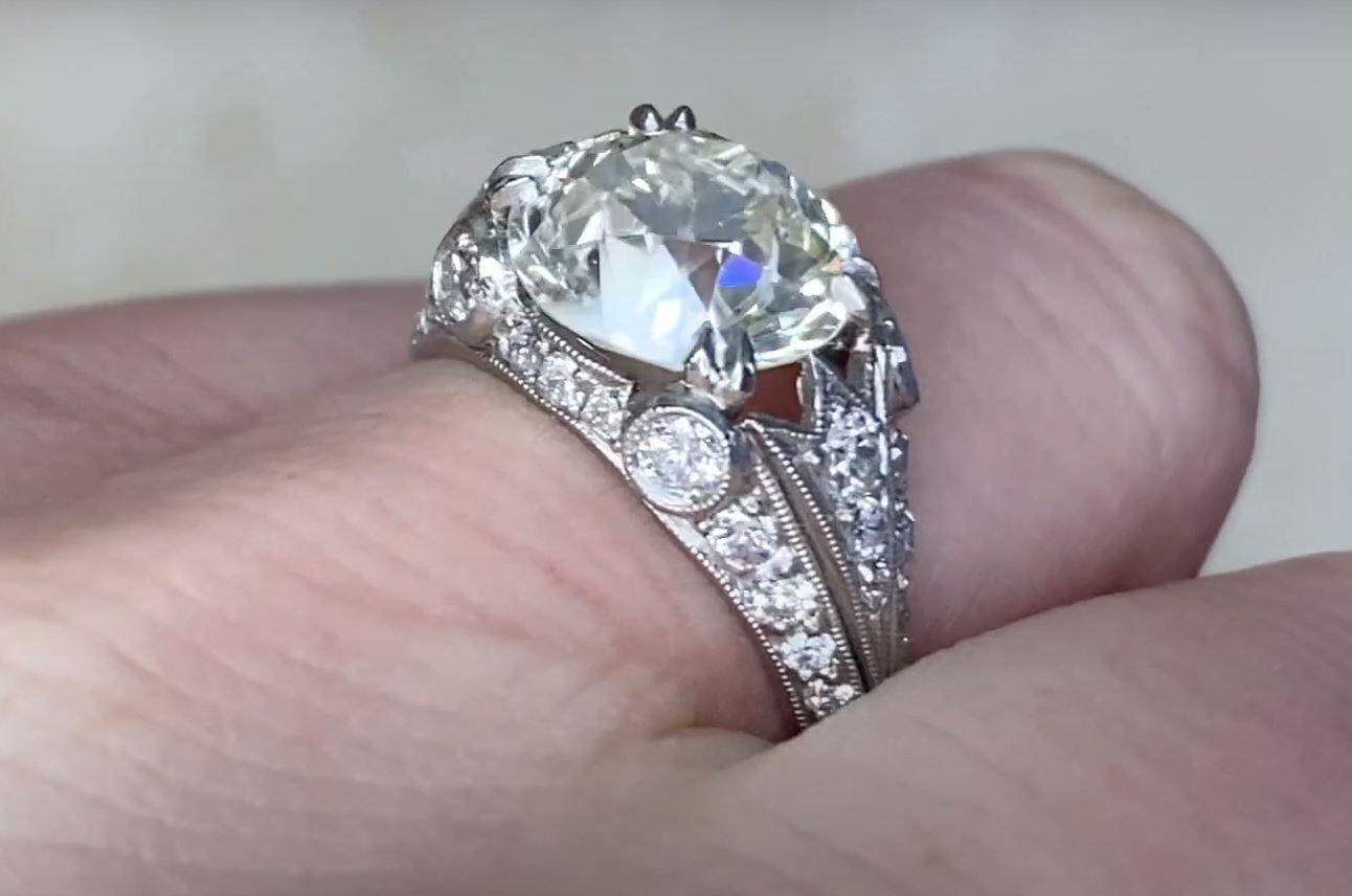 4.22ct Old European Cut Diamond Engagement Ring, Platinum, K Color, VS2 Clarity For Sale 1